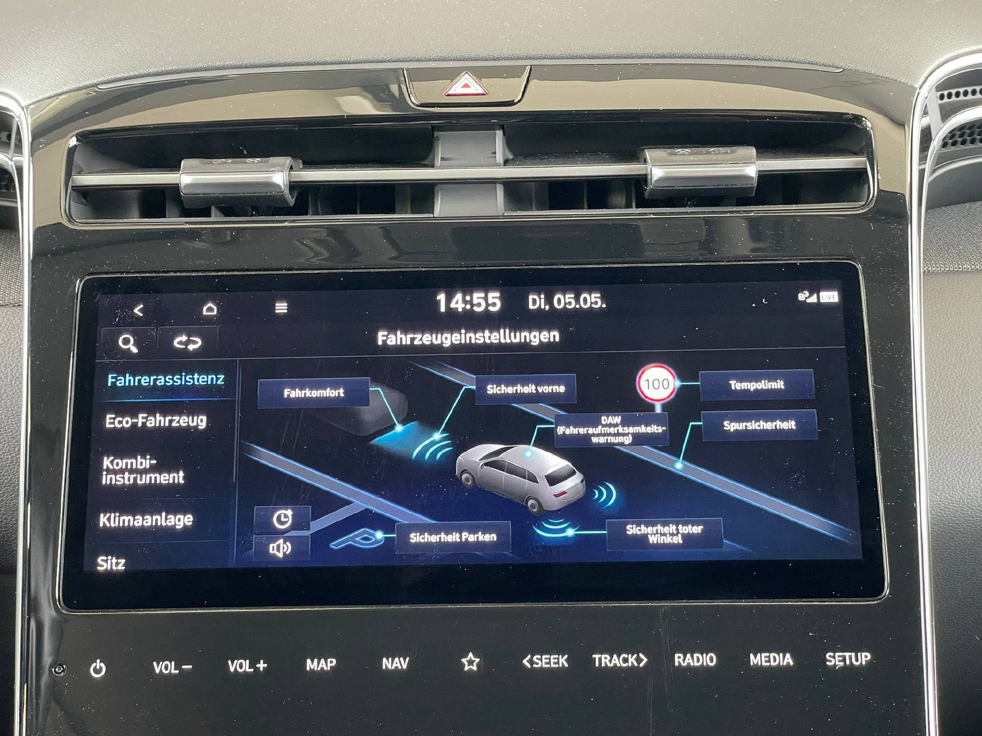 HYUNDAI Tucson 1.6 T-GDi PHEV Origo 4WD-image-11