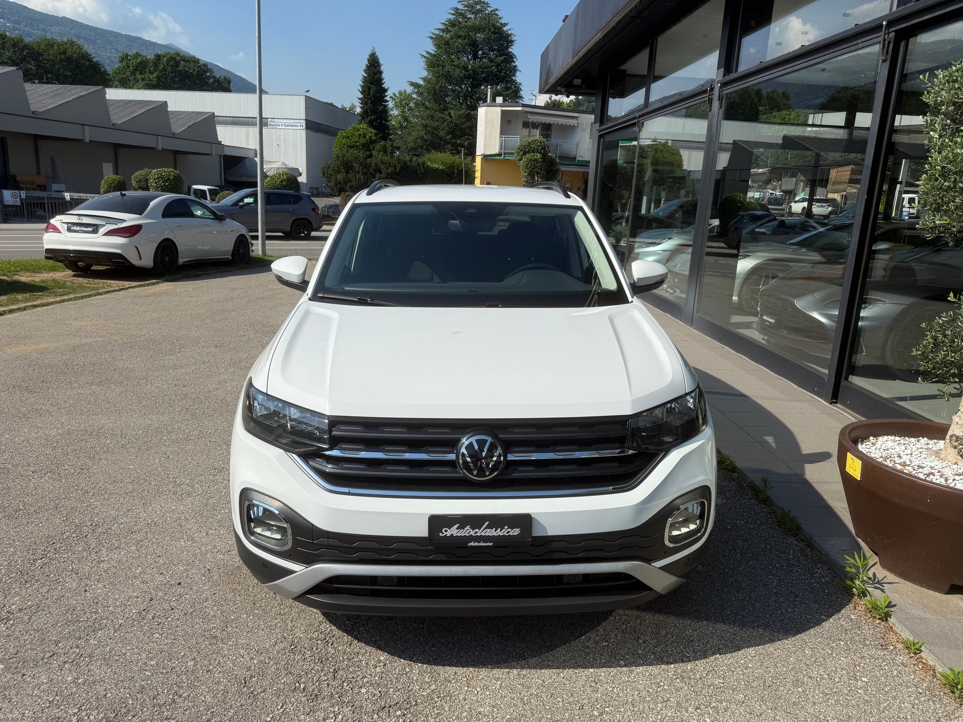 VW T-Cross 1.0 TSI Life Limited DSG-showroom-element-1