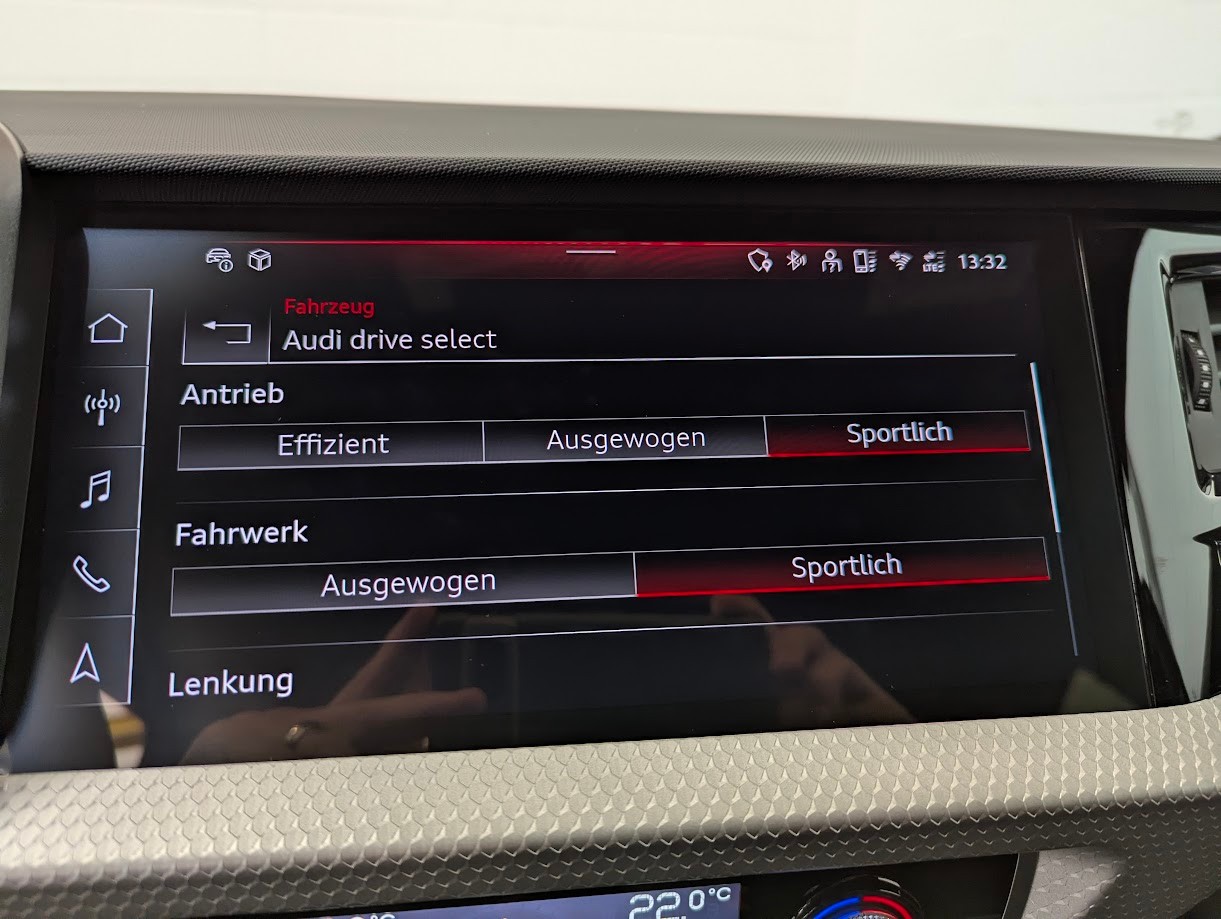 AUDI A1 Sportback 2.0 40 TFSI S Line S-Tronic*5J GAR S-LINE ALL-BLACK SPORTSITZE SITZHEIZUNG ACC VIRTUAL*-image-14