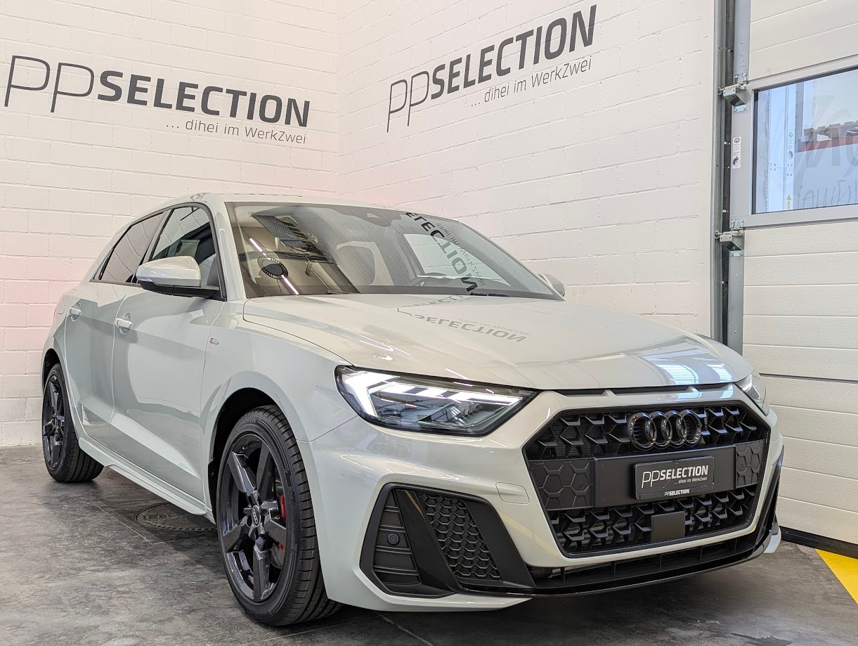 AUDI A1 Sportback 2.0 40 TFSI S Line S-Tronic*5J GAR S-LINE ALL-BLACK SPORTSITZE SITZHEIZUNG ACC VIRTUAL*