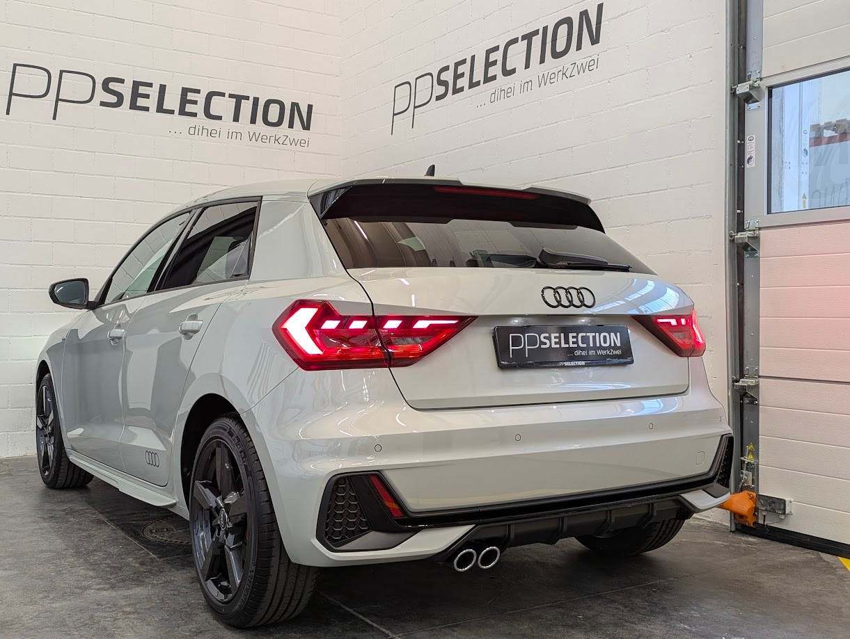 AUDI A1 Sportback 2.0 40 TFSI S Line S-Tronic*5J GAR S-LINE ALL-BLACK SPORTSITZE SITZHEIZUNG ACC VIRTUAL*-image-31