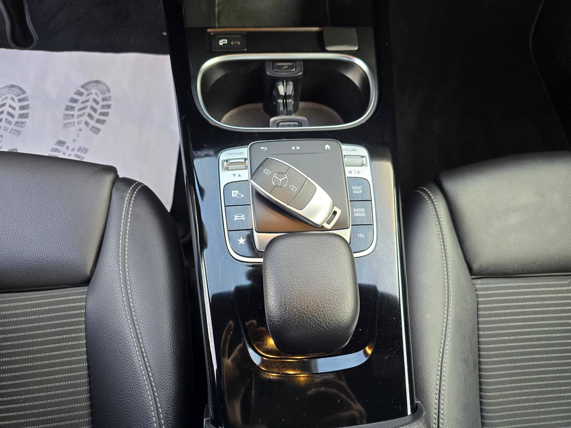 MERCEDES-BENZ A 220 Style 7G-DCT-image-17