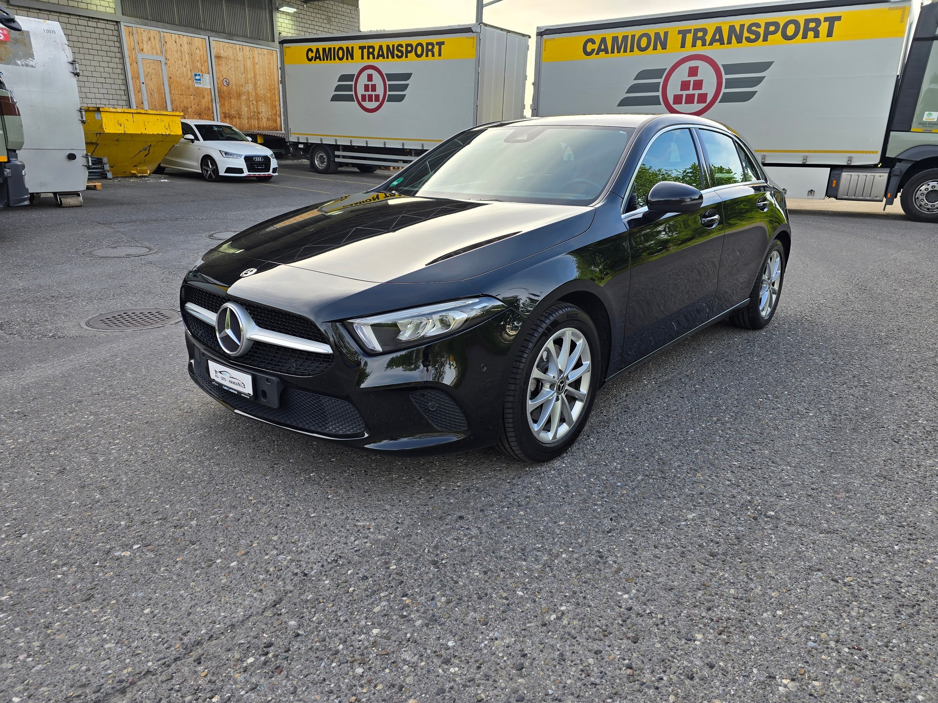 MERCEDES-BENZ A 220 Style 7G-DCT-showroom-element-2