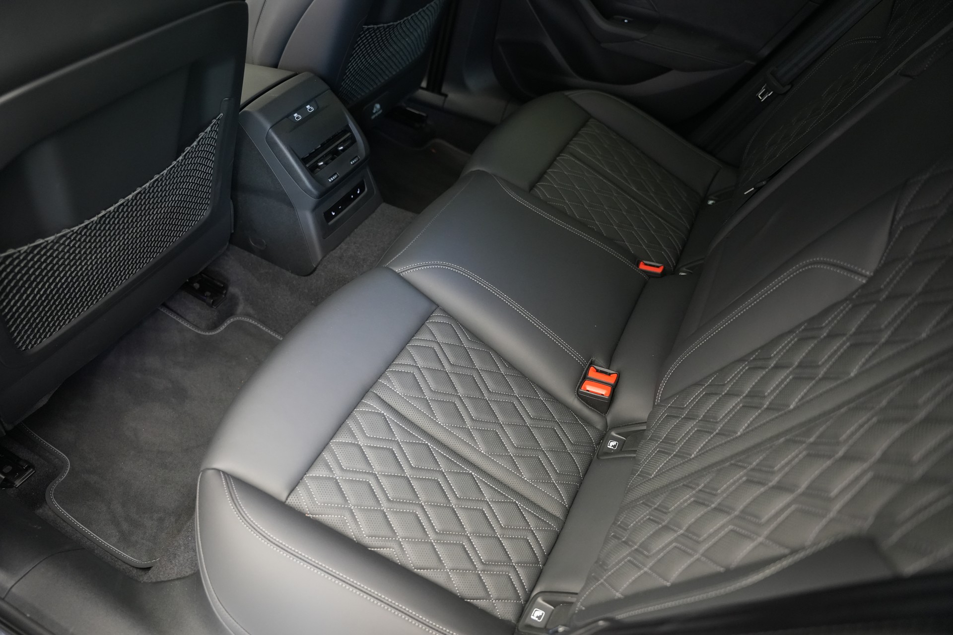 AUDI S5 Avant TFSI quattro S tronic *5 Jahre Werksgarantie*-image-13