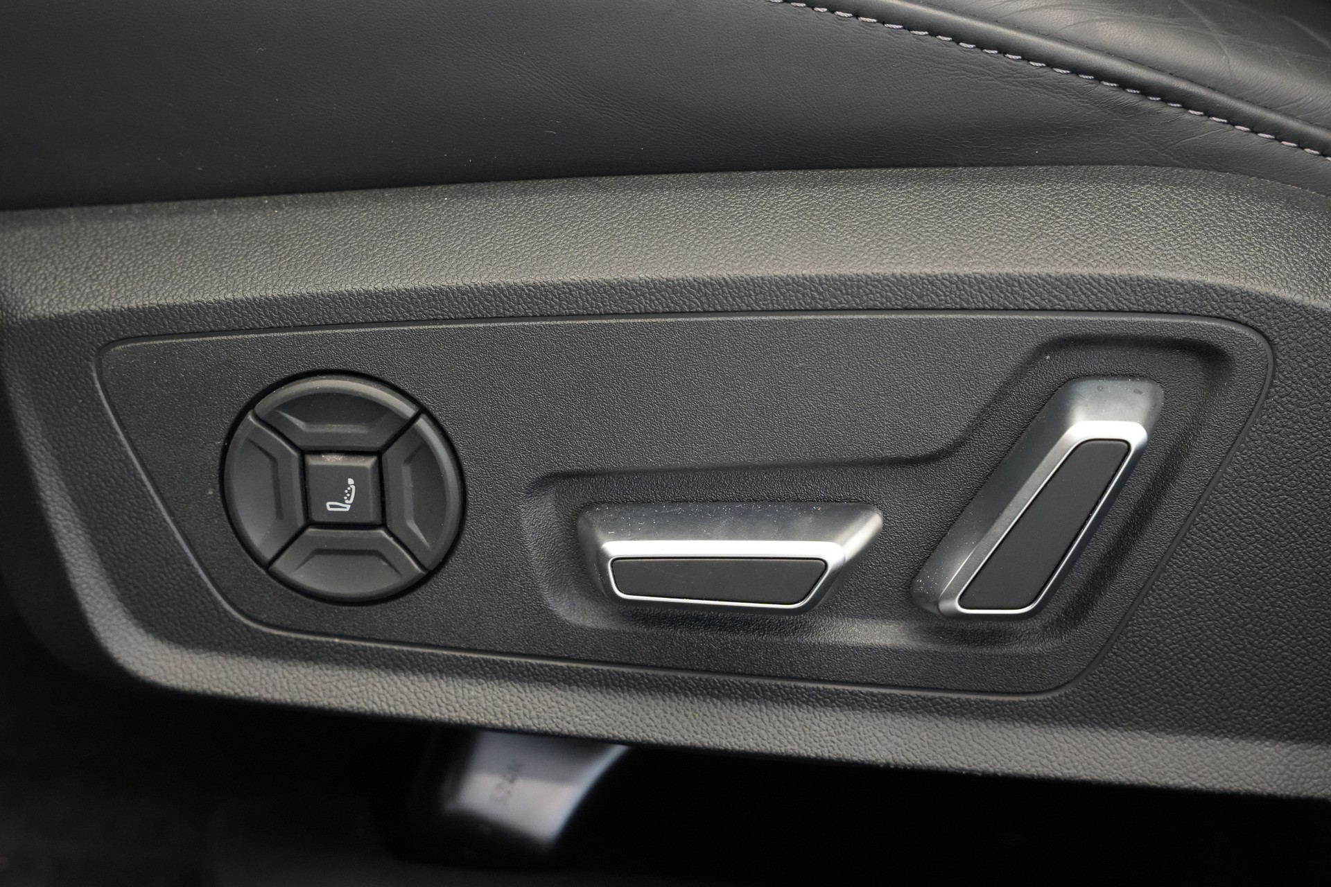AUDI S5 Avant TFSI quattro S tronic *5 Jahre Werksgarantie*-image-19