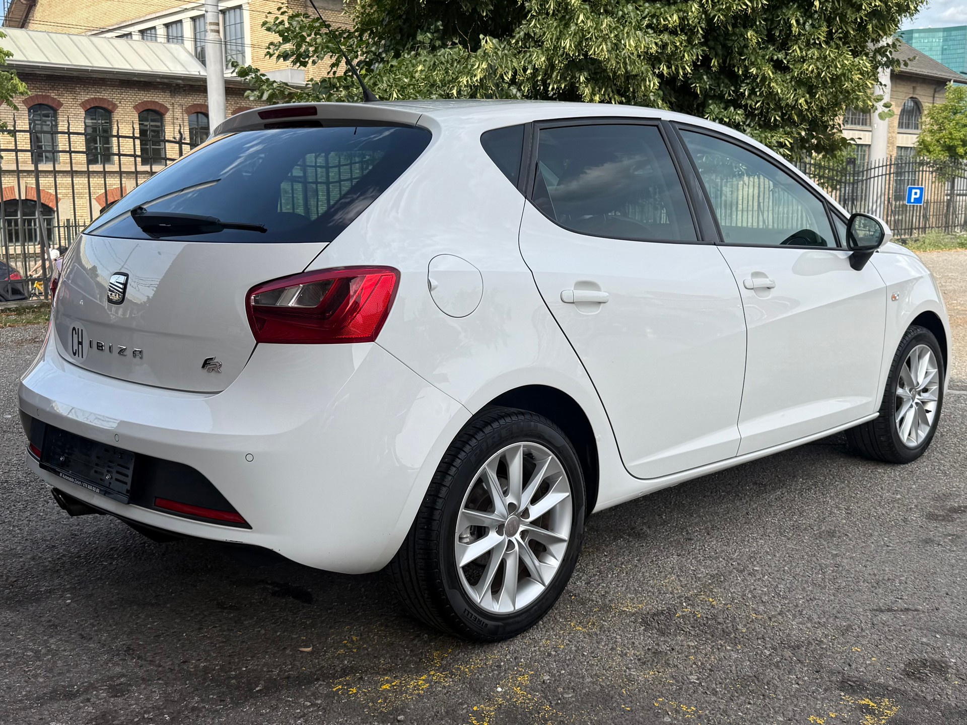 SEAT Ibiza 1.2 TSI FR-image-5