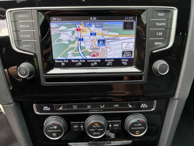 VW Golf 2.0 TSI R 4Motion DSG-image-23