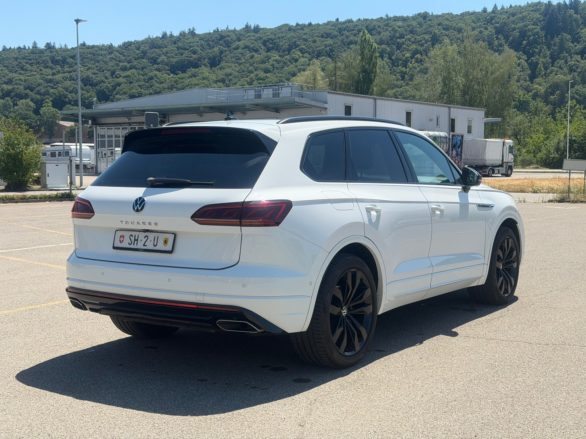 VW Touareg 3.0 TDI R Line Tiptronic-image-4