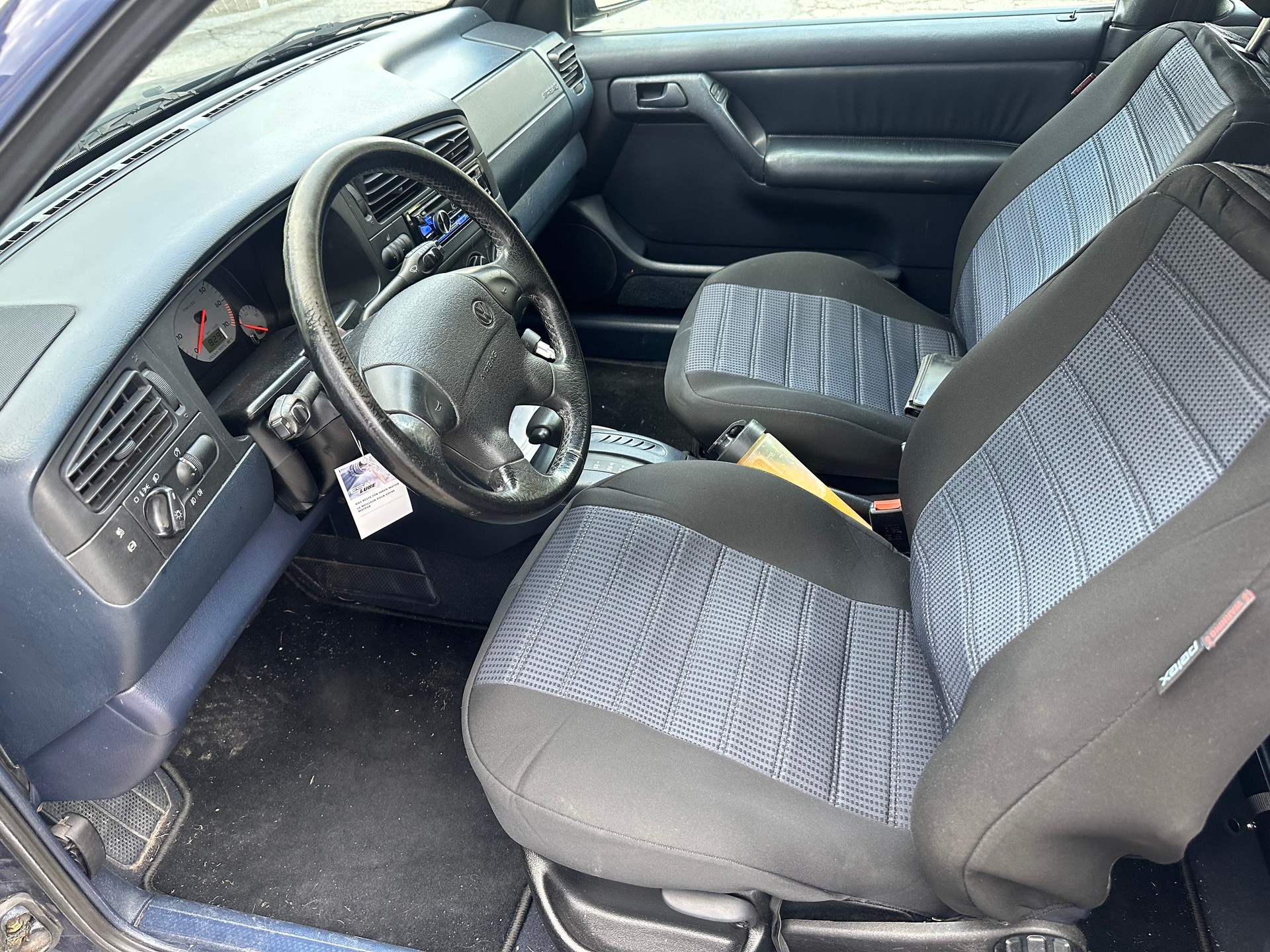 VW Golf Cabriolet 2000 Avantgarde-image-5
