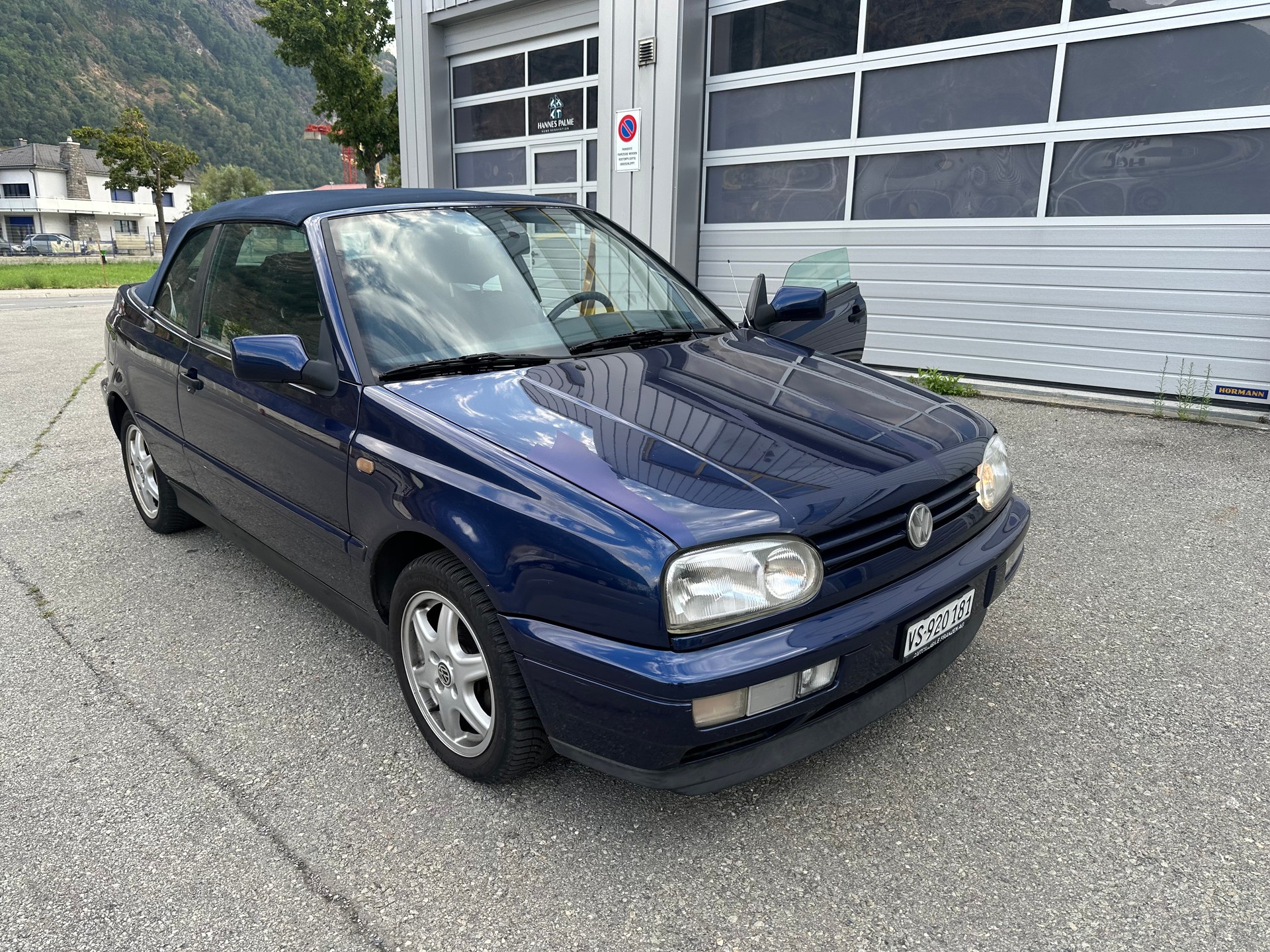 VW Golf Cabriolet 2000 Avantgarde-image-2