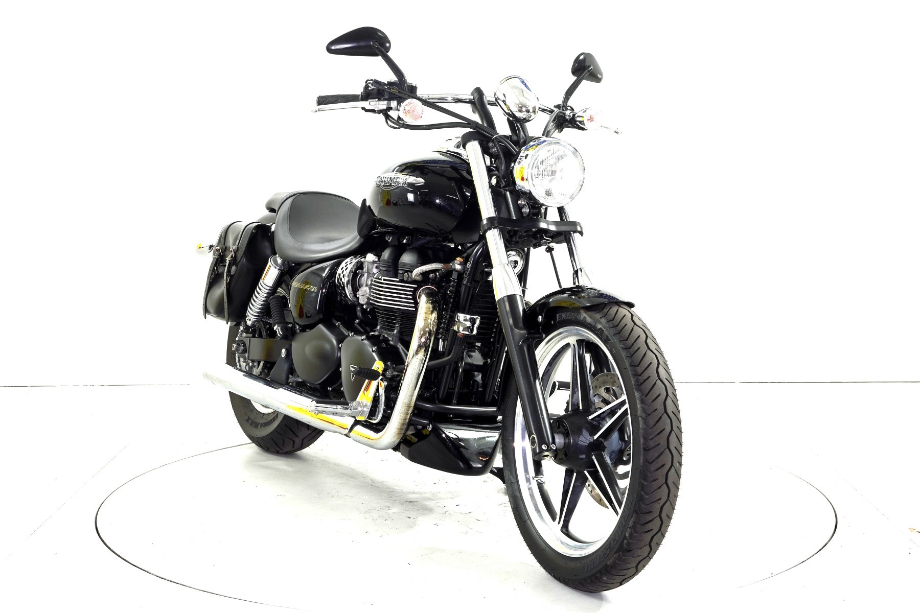 TRIUMPH Speedmaster 900-image-1
