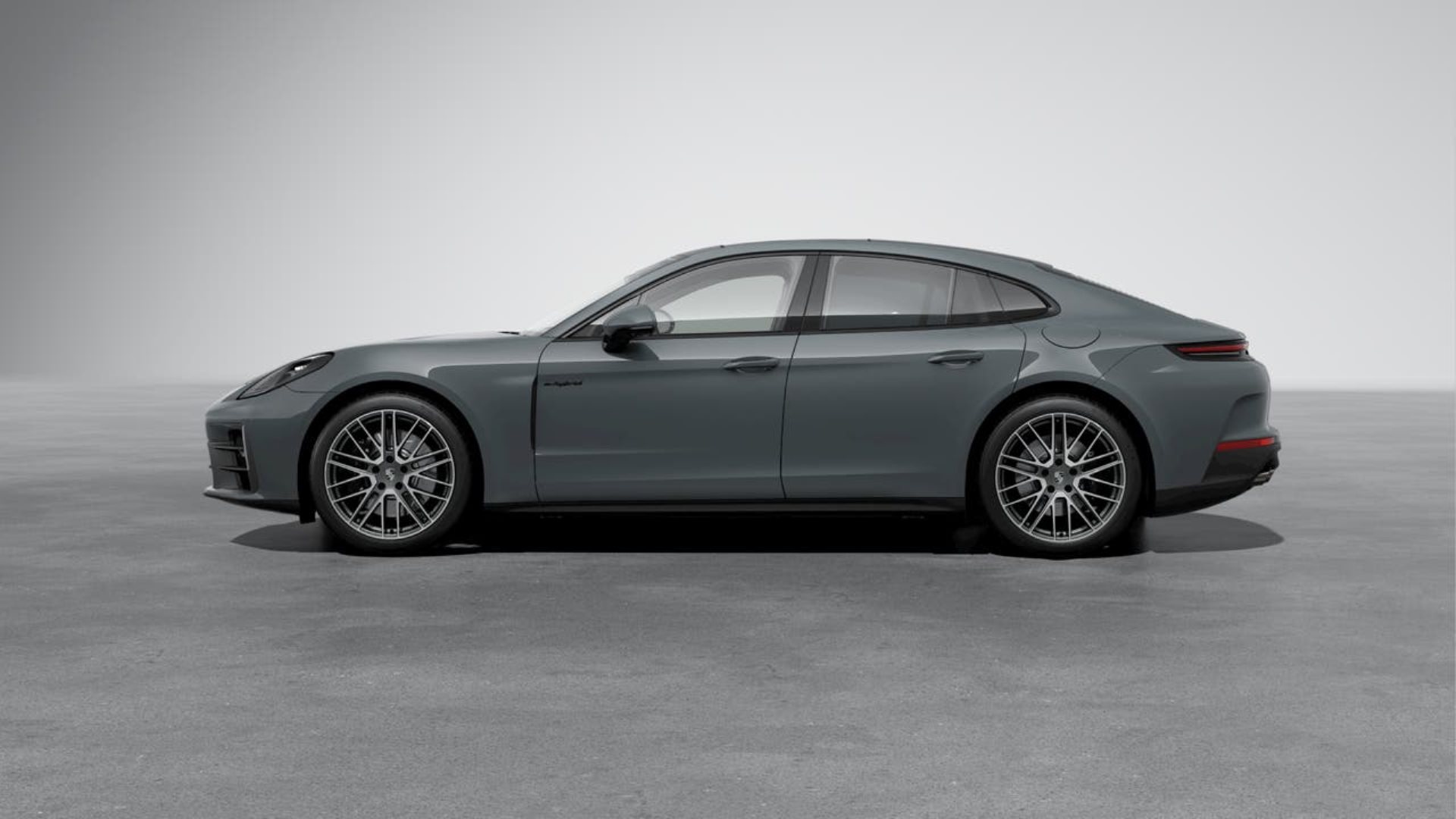 PORSCHE Panamera 4 E-Hybrid-showroom-element-1