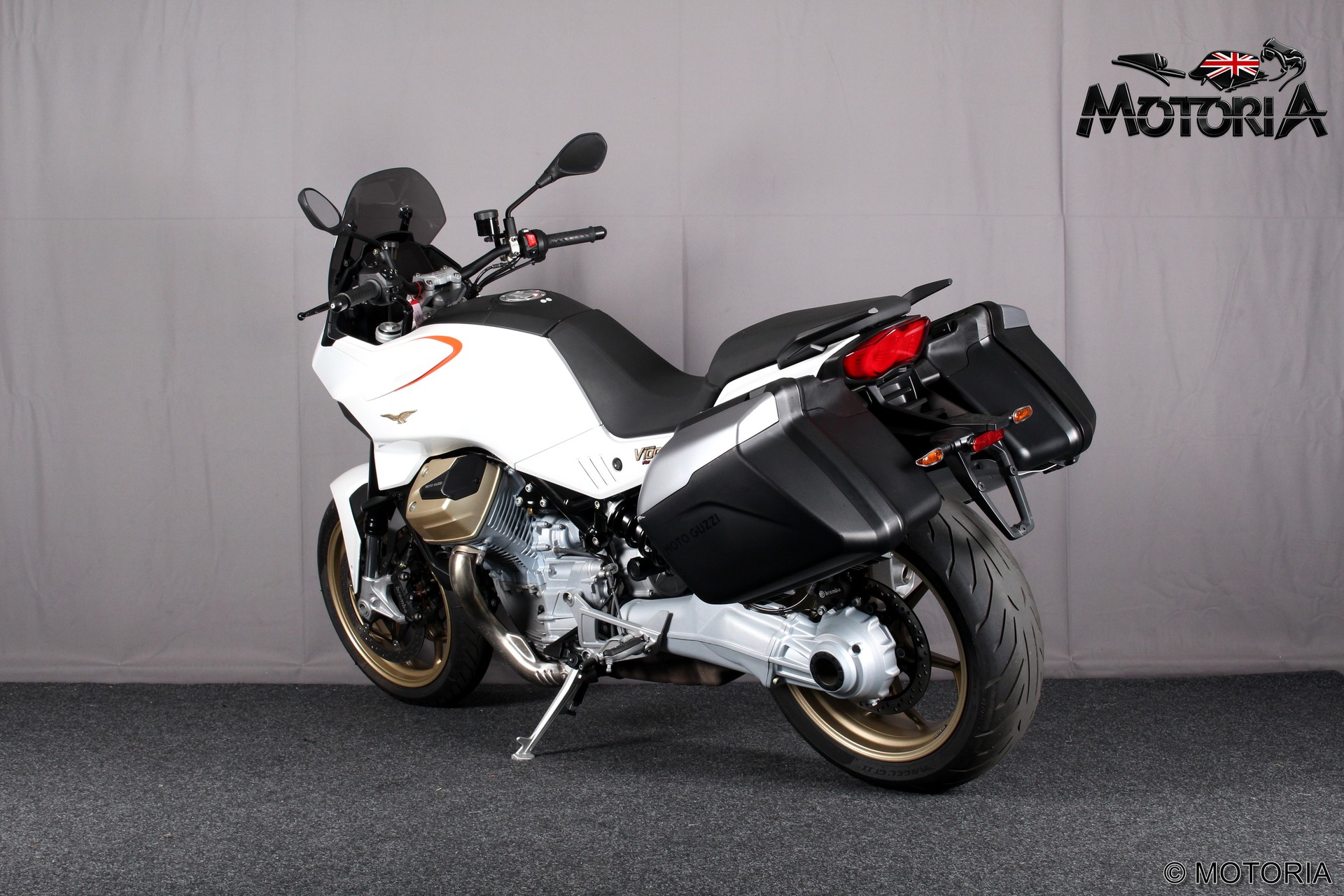 MOTO GUZZI V100 Mandello-image-3
