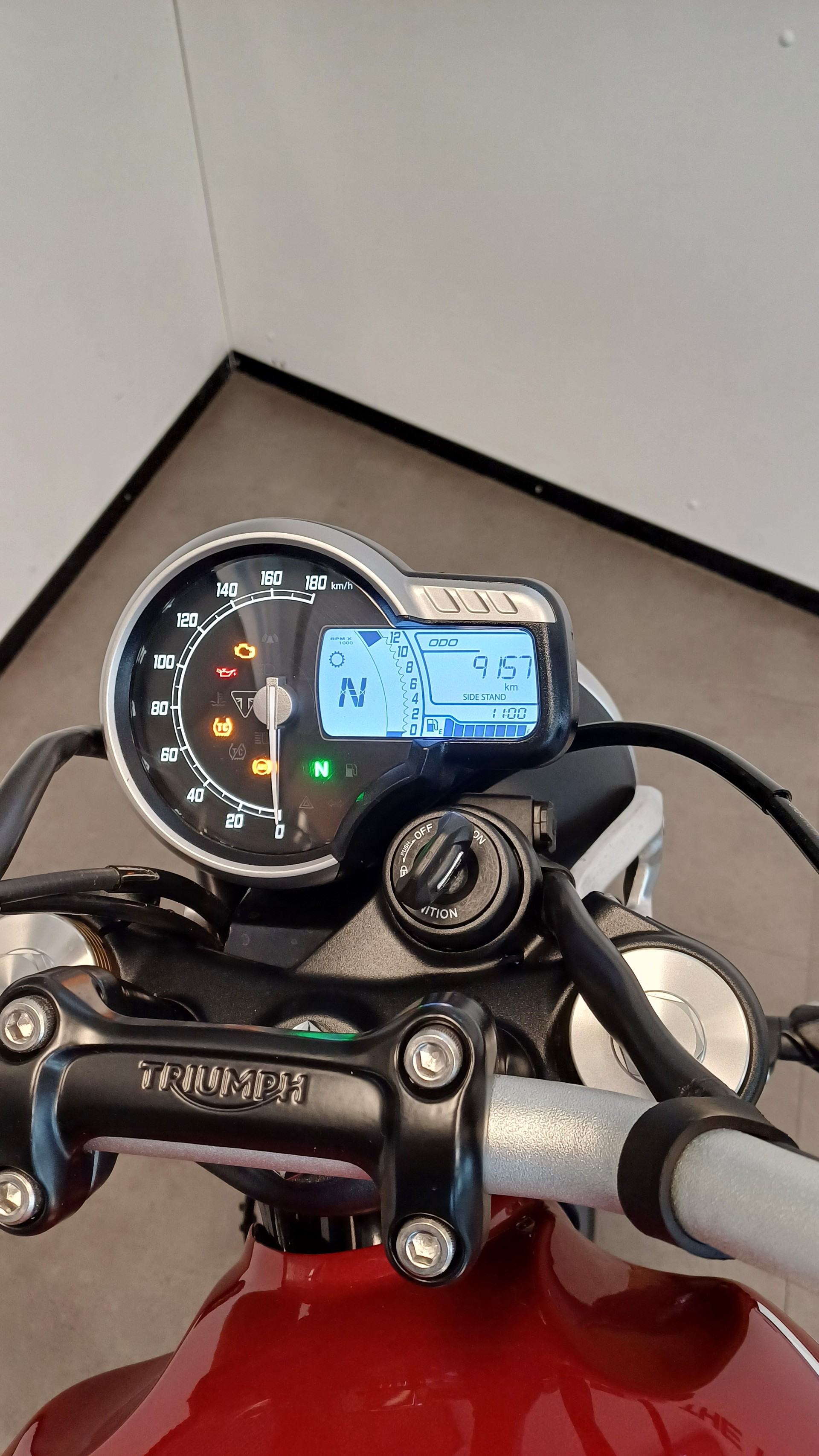 TRIUMPH Speed 400-image-7
