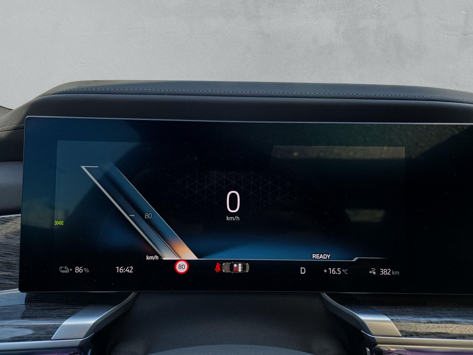 BMW i7 eDrive50 G70 (CH) -image-19