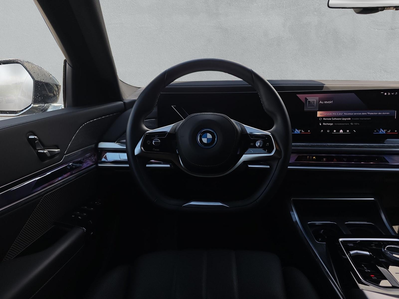 BMW i7 eDrive50 G70 (CH) -image-16