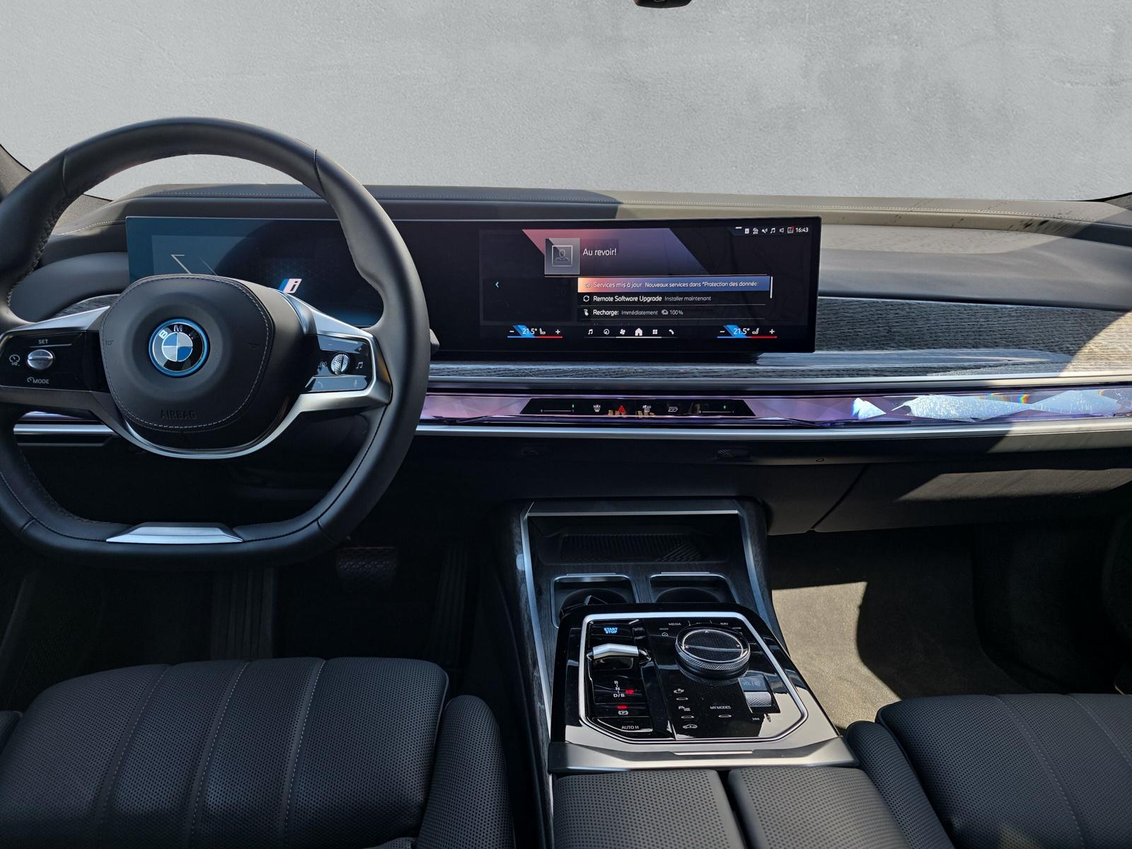 BMW i7 eDrive50 G70 (CH) -image-13