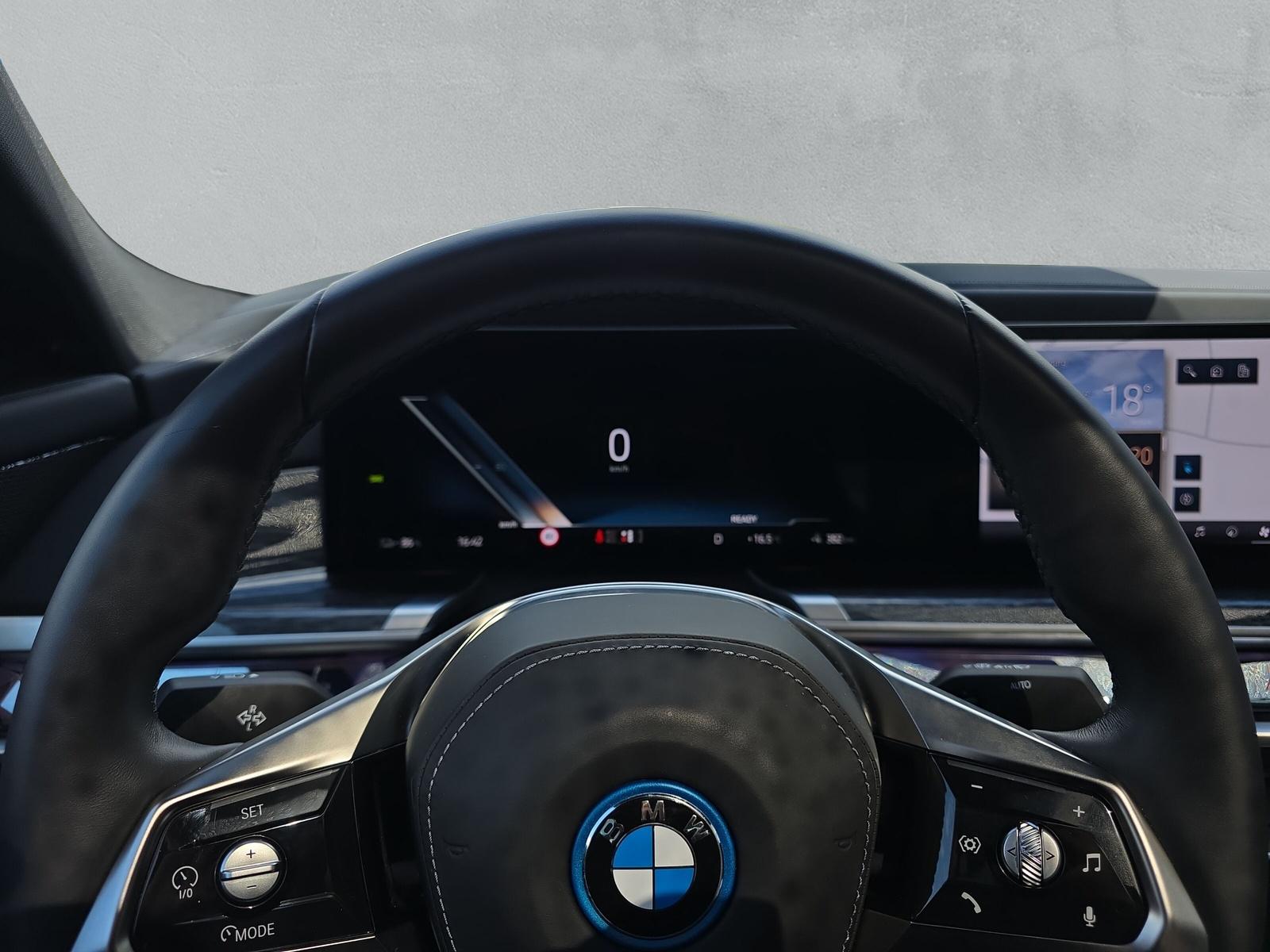 BMW i7 eDrive50 G70 (CH) -image-18
