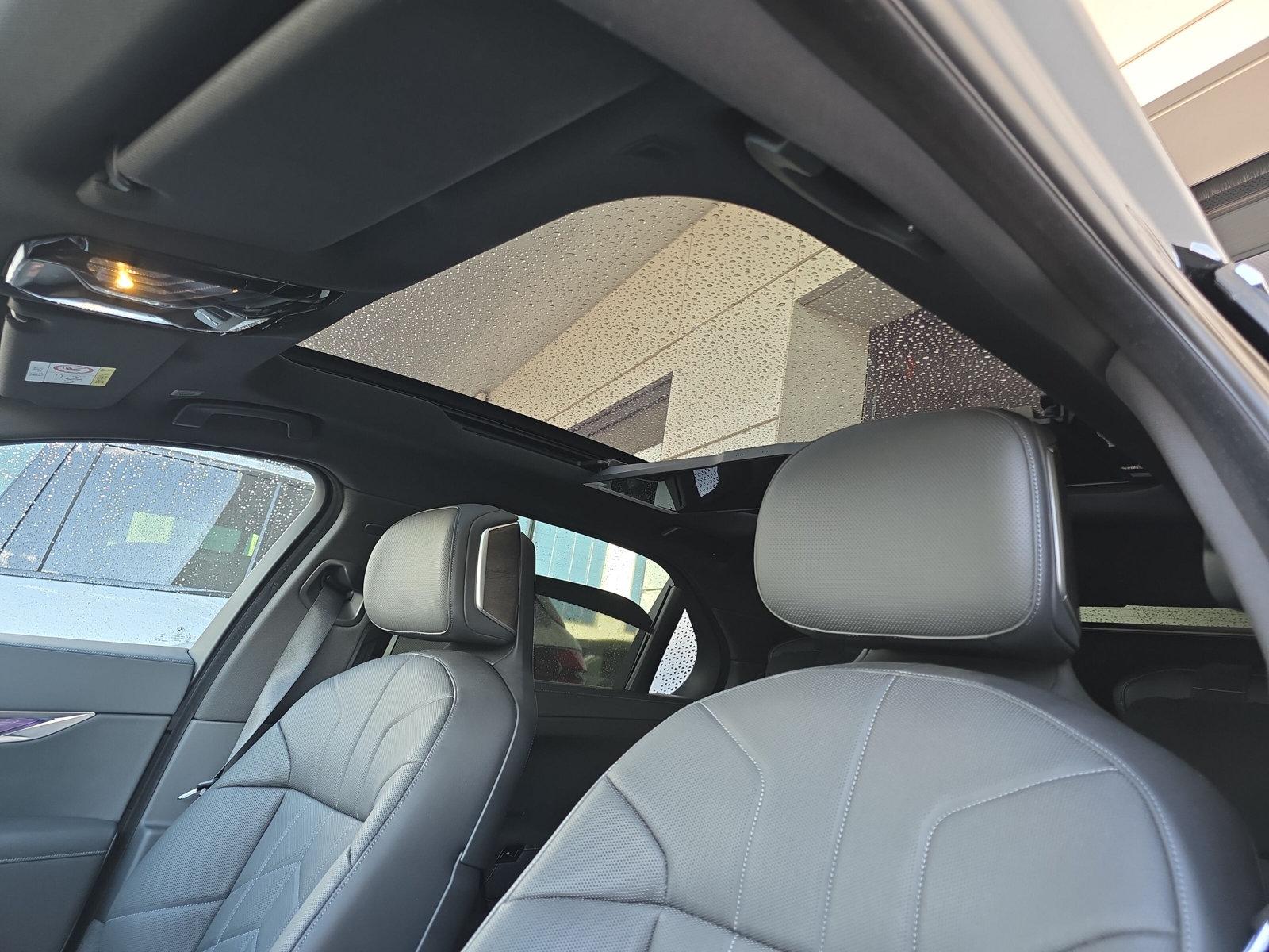 BMW i7 eDrive50 G70 (CH) -image-22