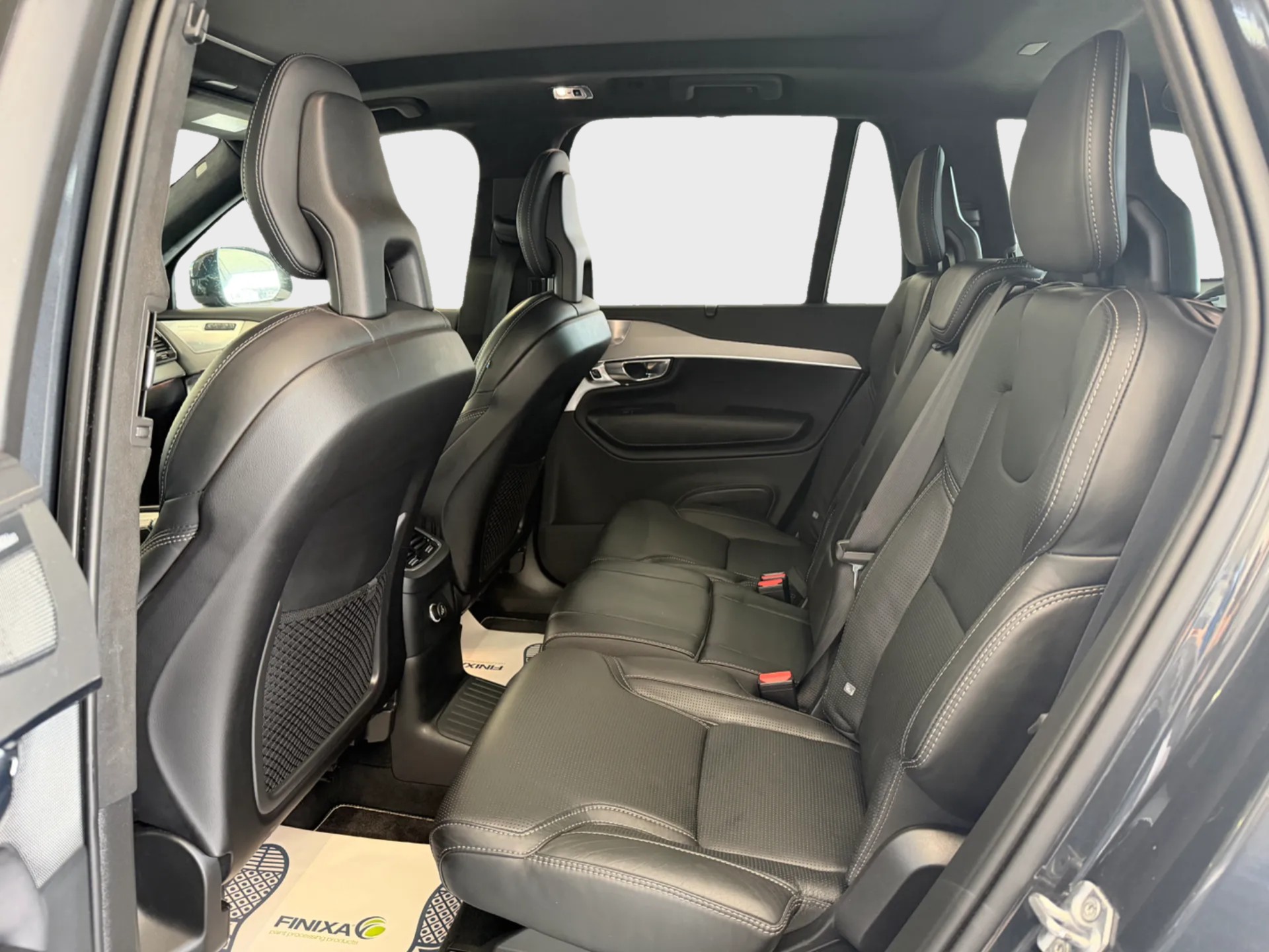VOLVO XC90 T8 eAWD R-Design Geartronic-image-6