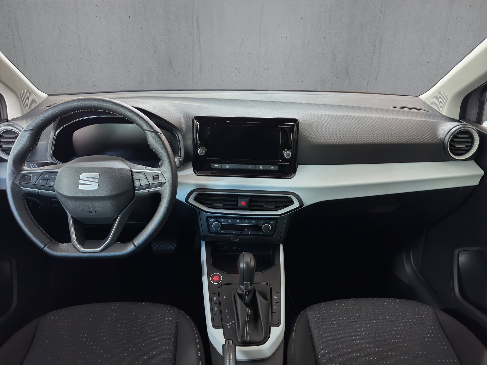 SEAT Arona 1.0 TSI Eco 40 TH Anniversary DSG-image-10