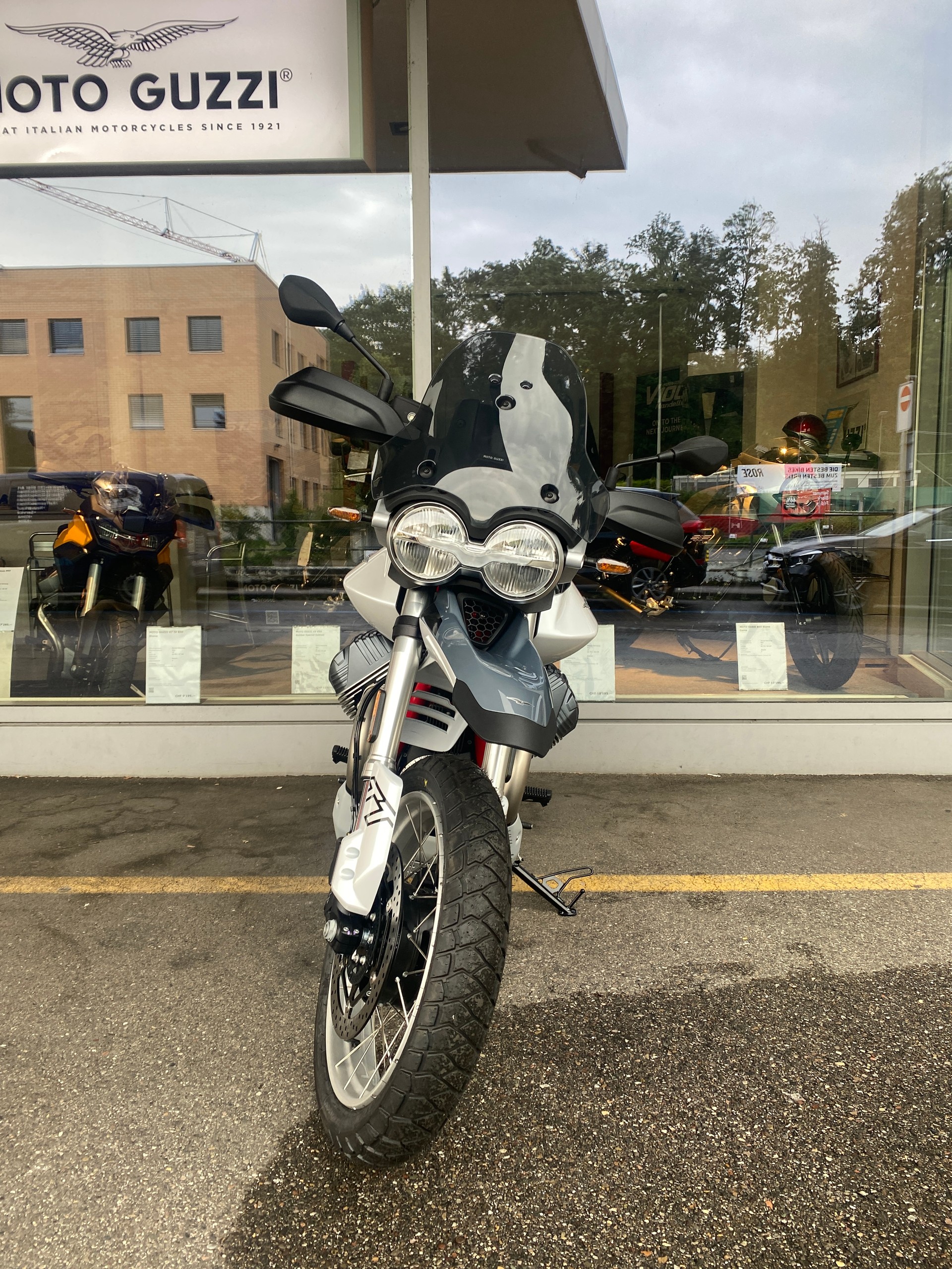 MOTO GUZZI V85 TT E5+-image-4