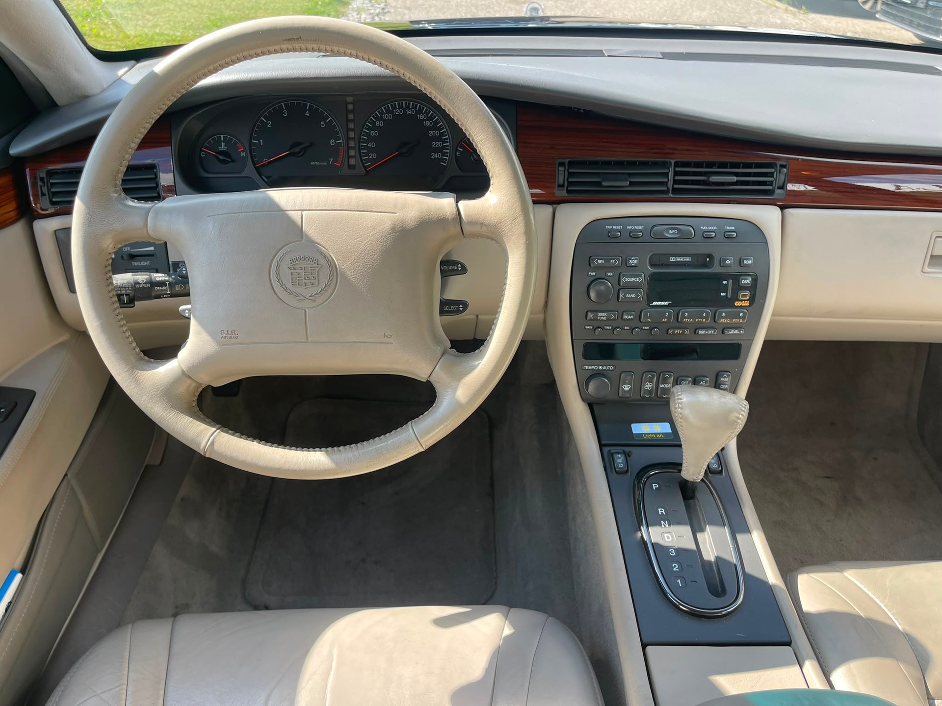 CADILLAC Seville SLS 4.6 32V-image-10