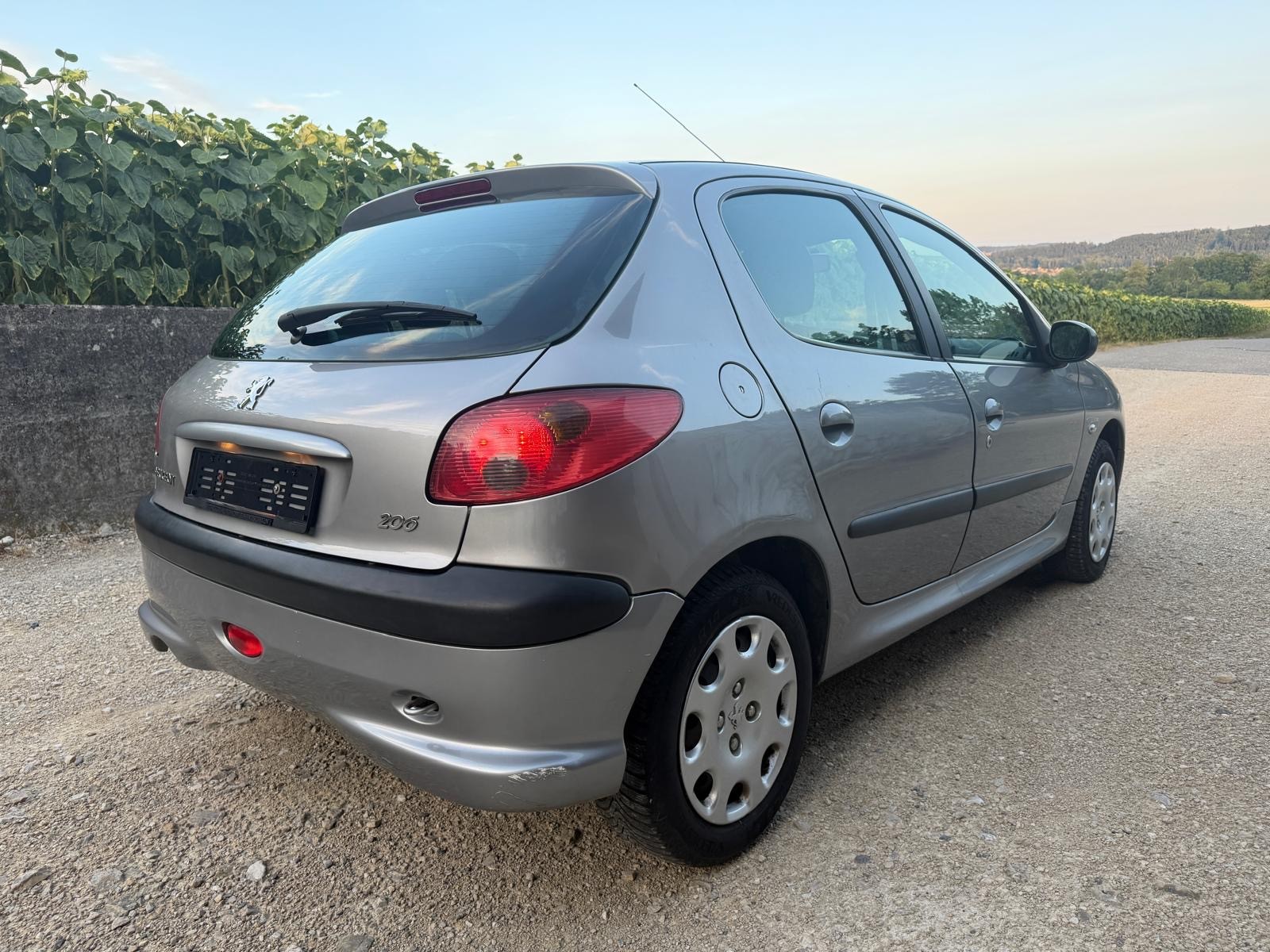 PEUGEOT 206 1.4 16V XS Sport . MFK-image-3