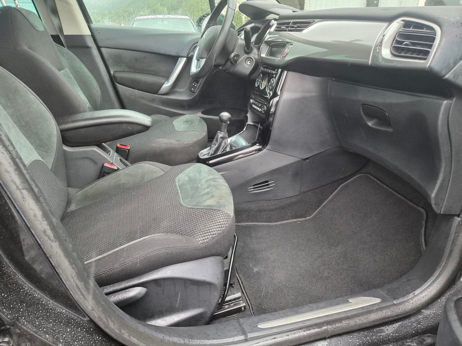 CITROEN C3 1.4i 16V Exclusive-image-11