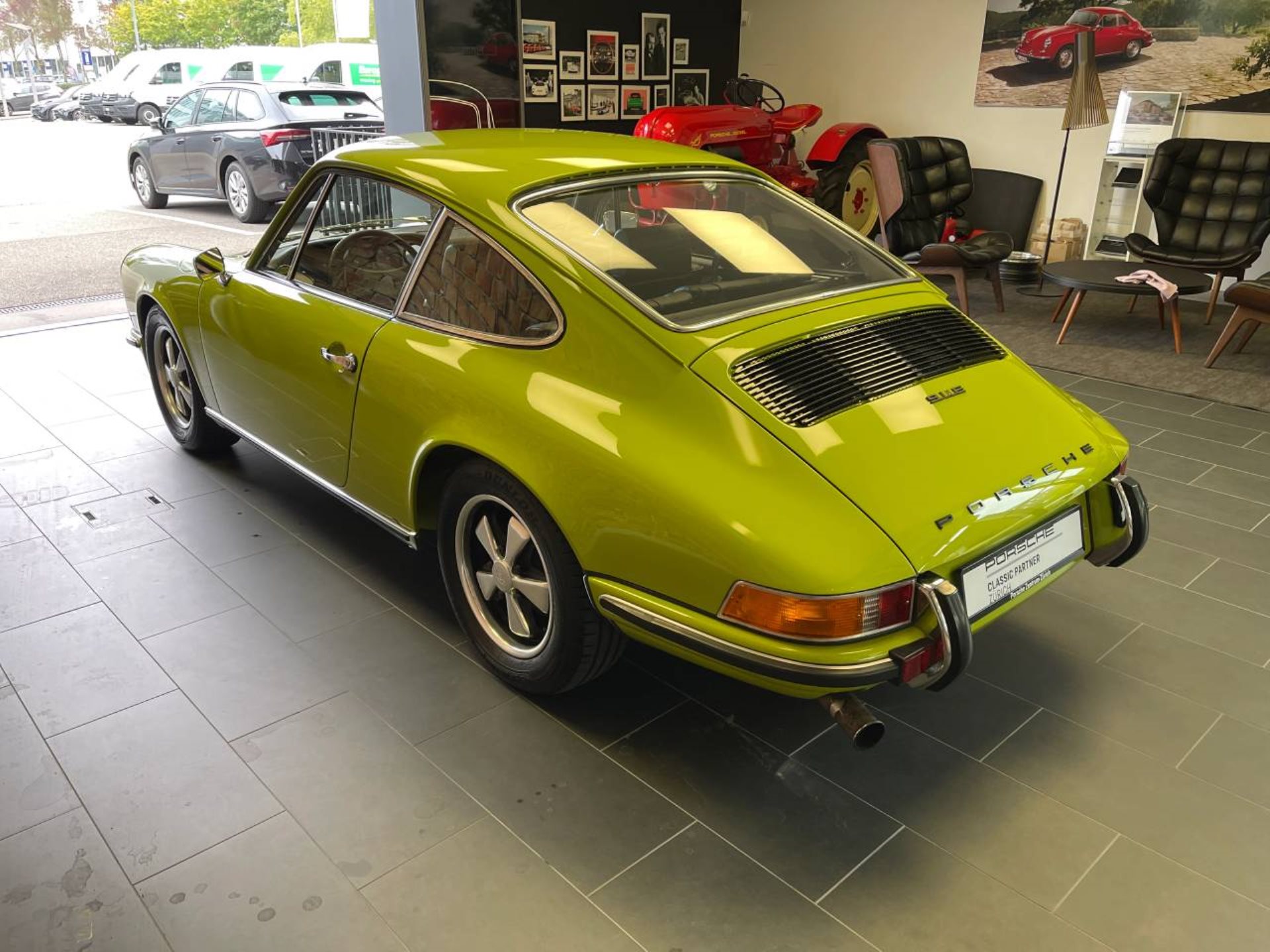 PORSCHE 911 E 2.4 Coupé-image-16