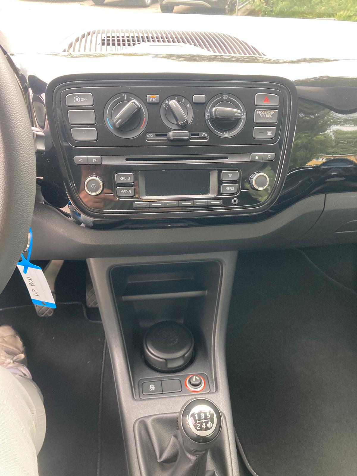 VW Up 1.0 BMT move up-image-12
