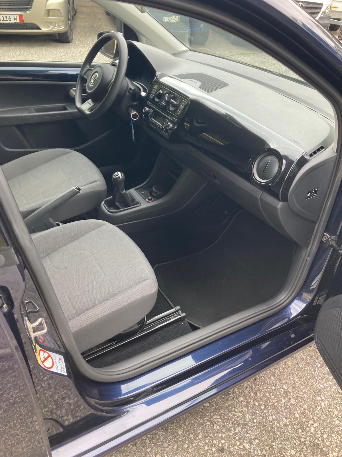 VW Up 1.0 BMT move up-image-8