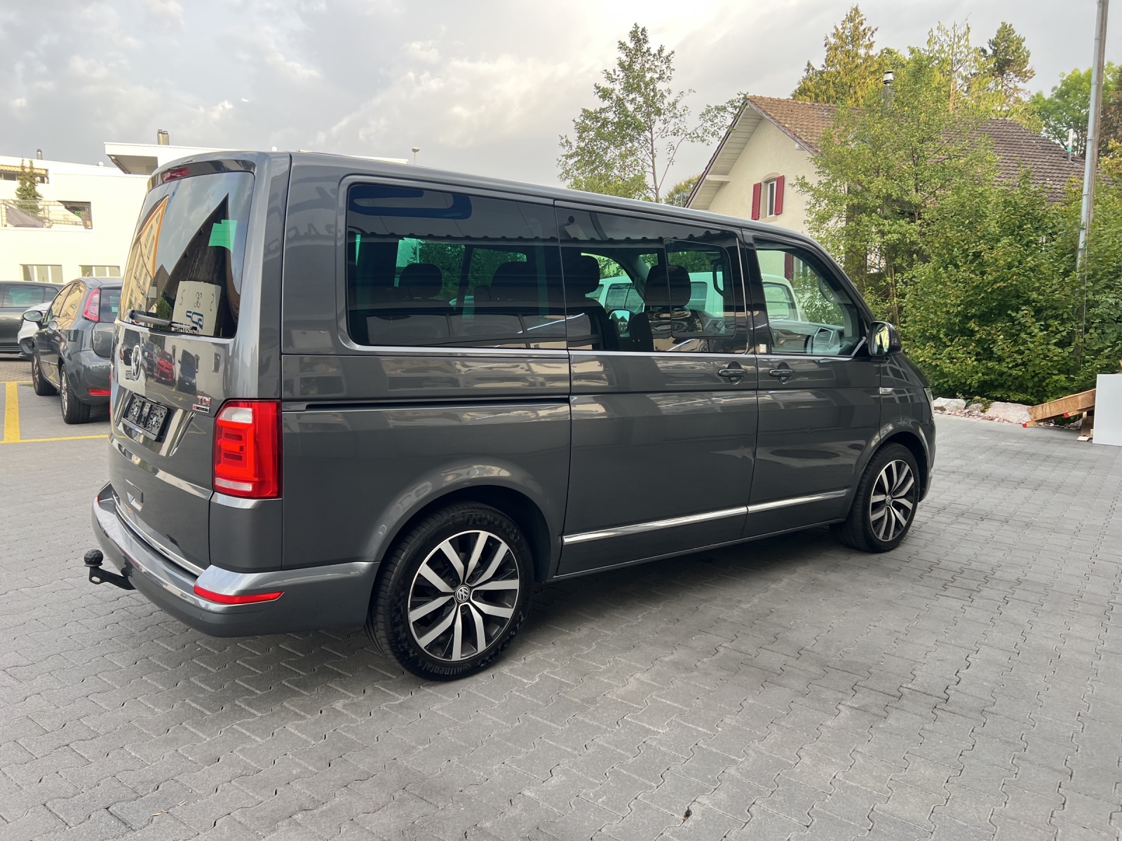 VW T6 Multivan 2.0 Bi-TDI Highline 4Motion DSG-showroom-element-3