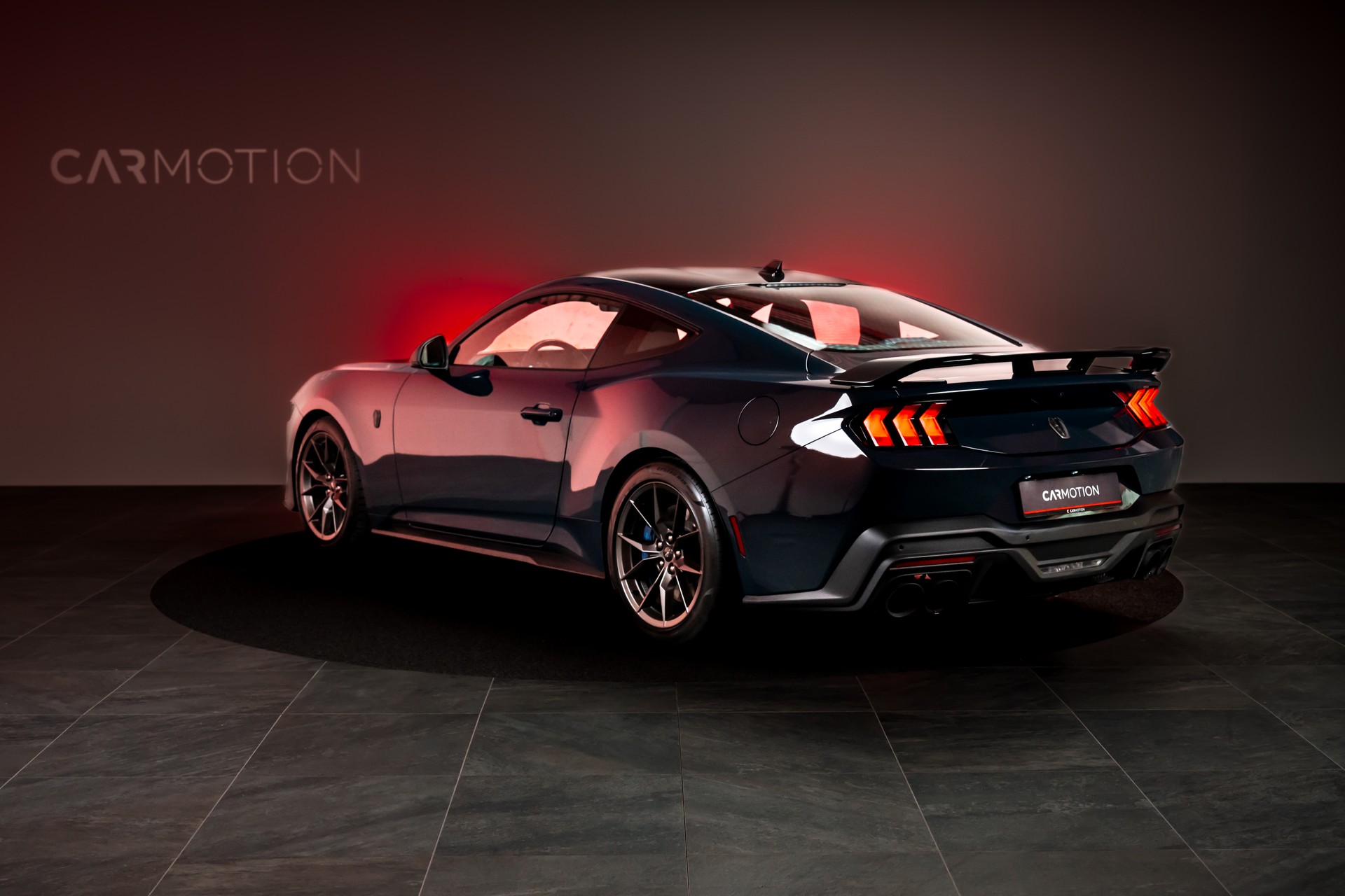 FORD Mustang Coupé 5.0 V8 Dark Horse / CH-Fahrzeug / Rückfahrkamera-image-4