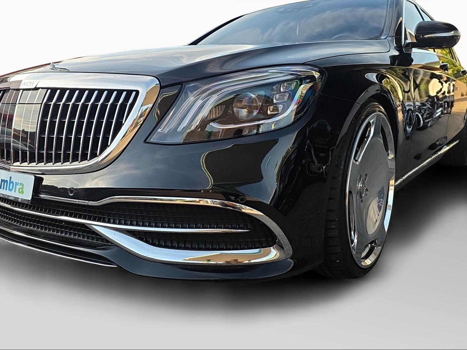 MERCEDES-BENZ S 560 Maybach 4Matic 9G-Tronic-showroom-element-1