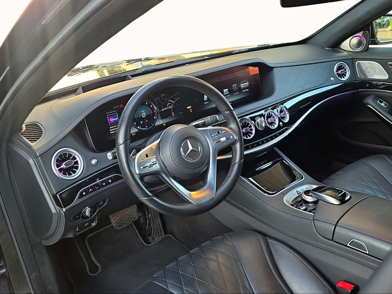 MERCEDES-BENZ S 560 Maybach 4Matic 9G-Tronic-image-10