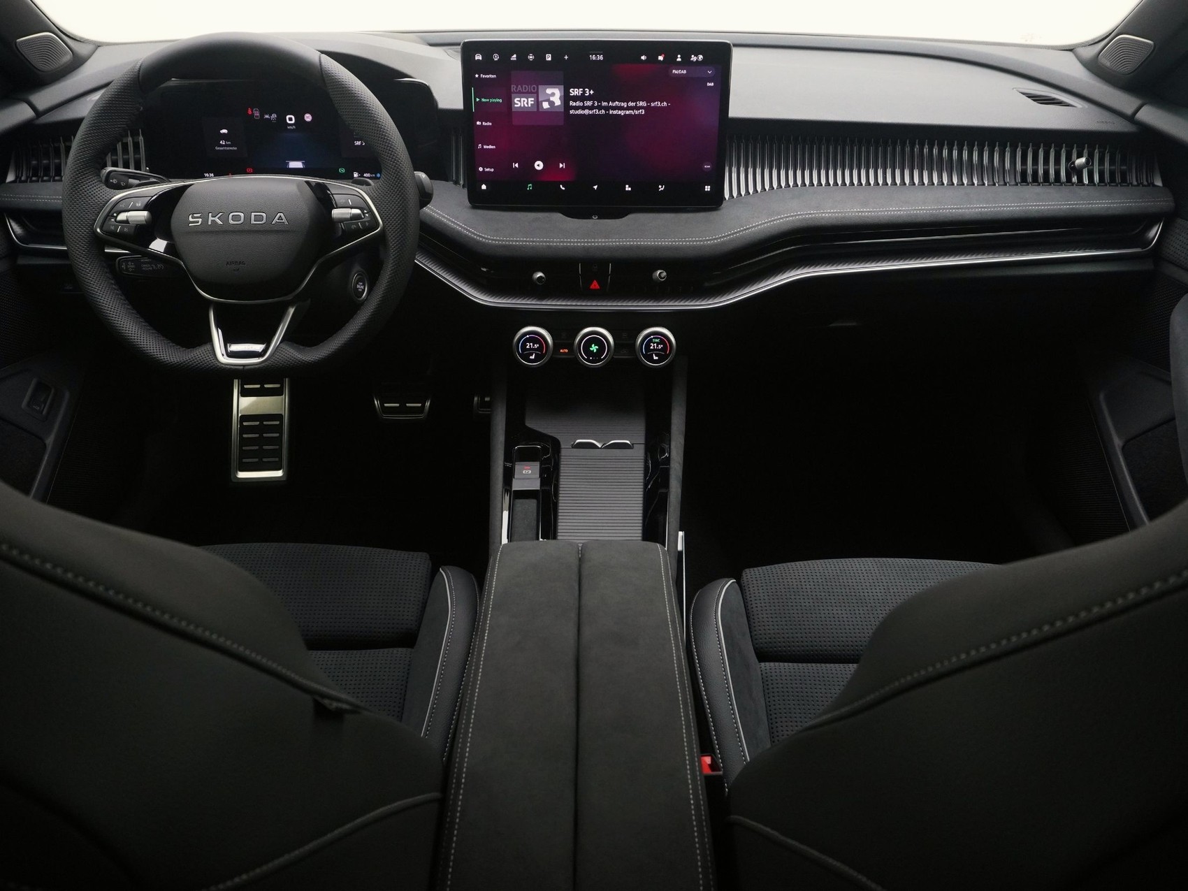 SKODA Superb 2.0 TSI Sportline 4x4 DSG-image-11