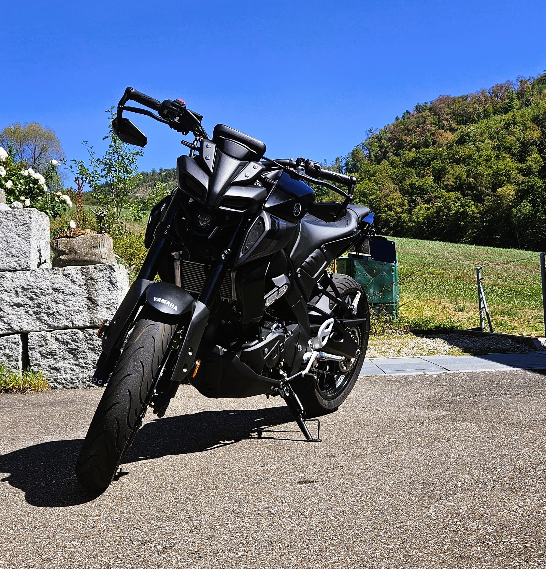 YAMAHA MT-125-image-1