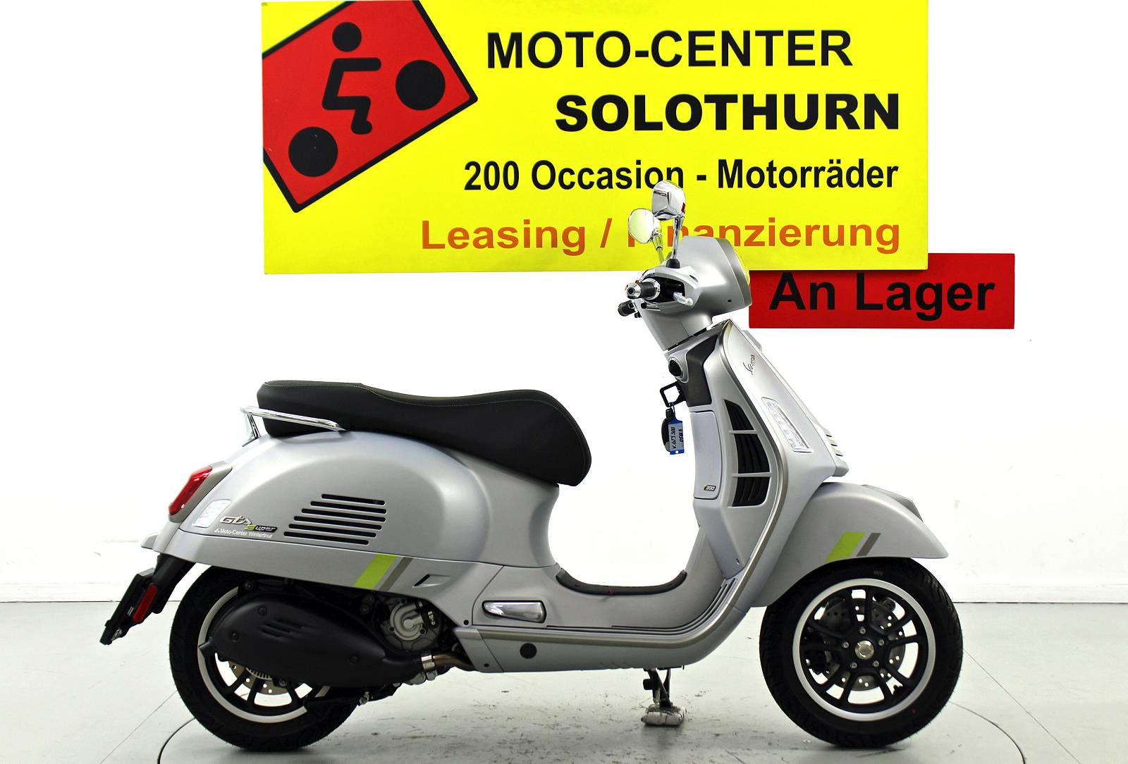 PIAGGIO Vespa GTS 300 Super Tech ABS-image-0