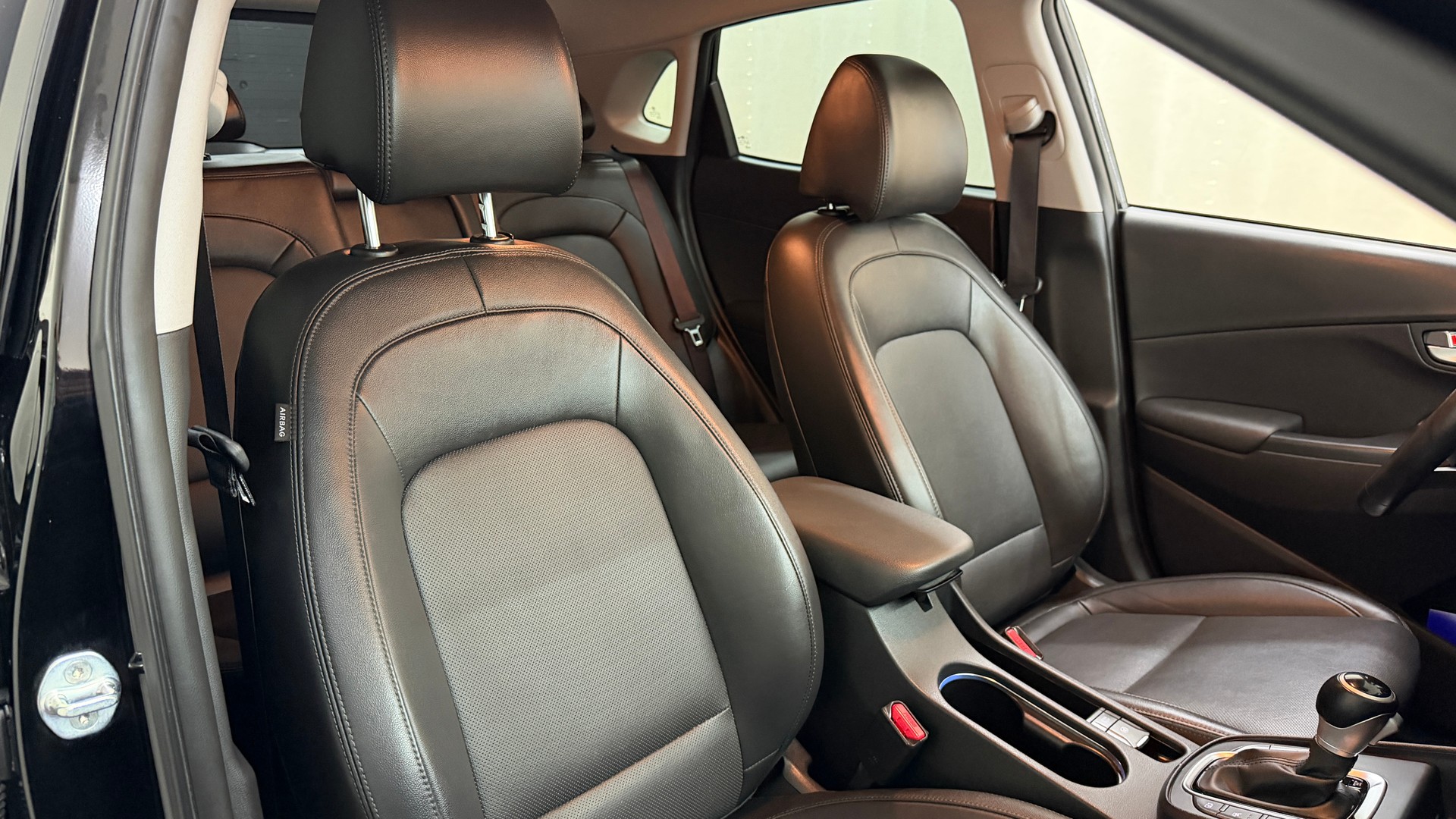 HYUNDAI Kona 1.6 GDi HEV Vertex DCT-image-10