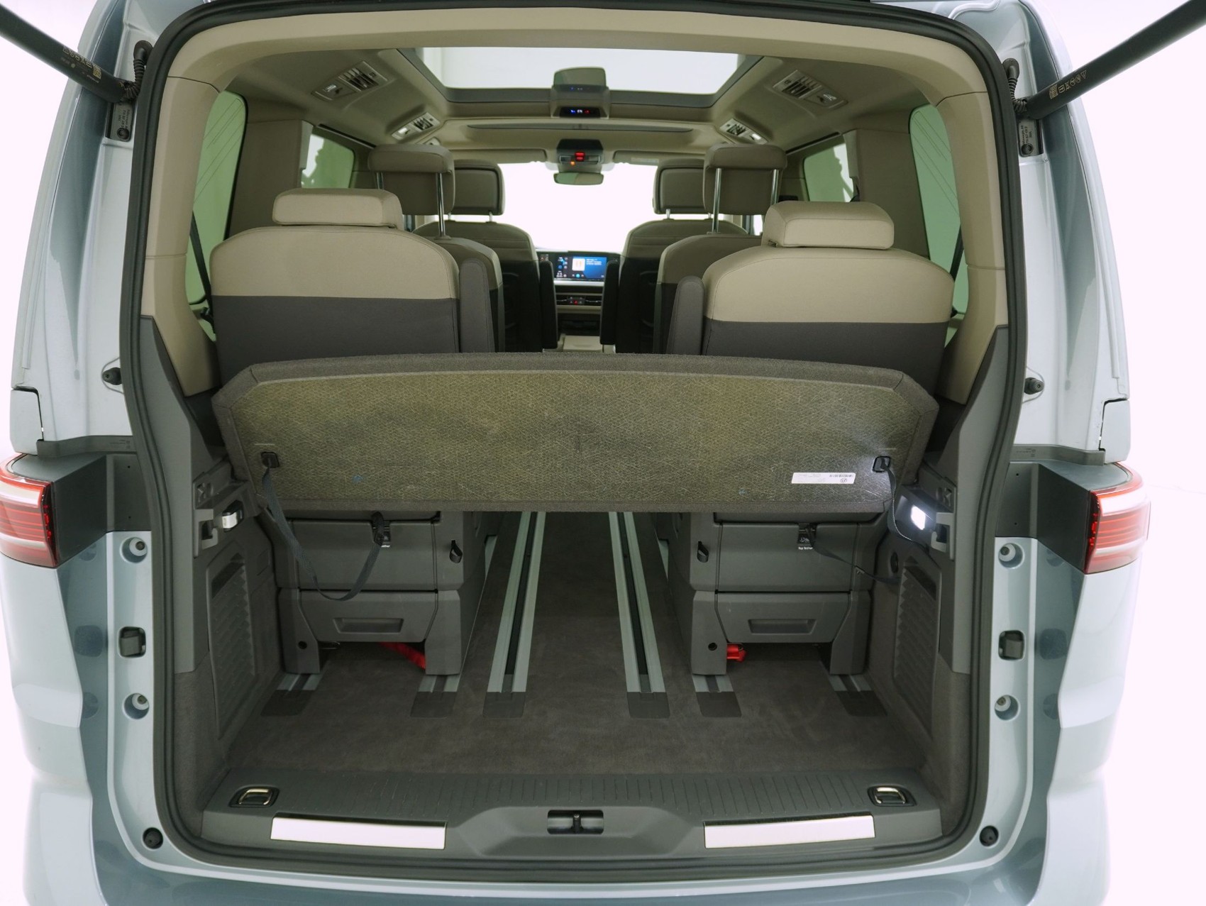 VW T7 Multivan kurz 2.0 TSI DSG Style **VW Werksgarantie bis 04/2027**-image-16