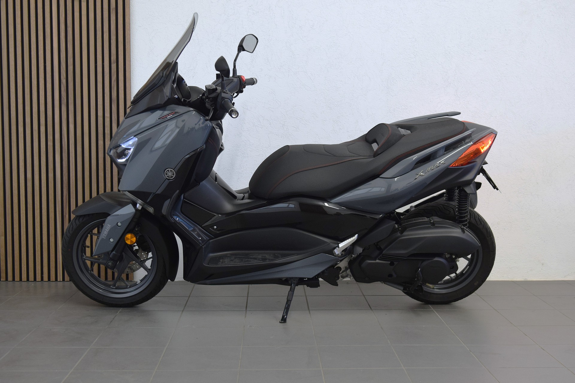 YAMAHA X-Max YP 125 Tech Max-image-1