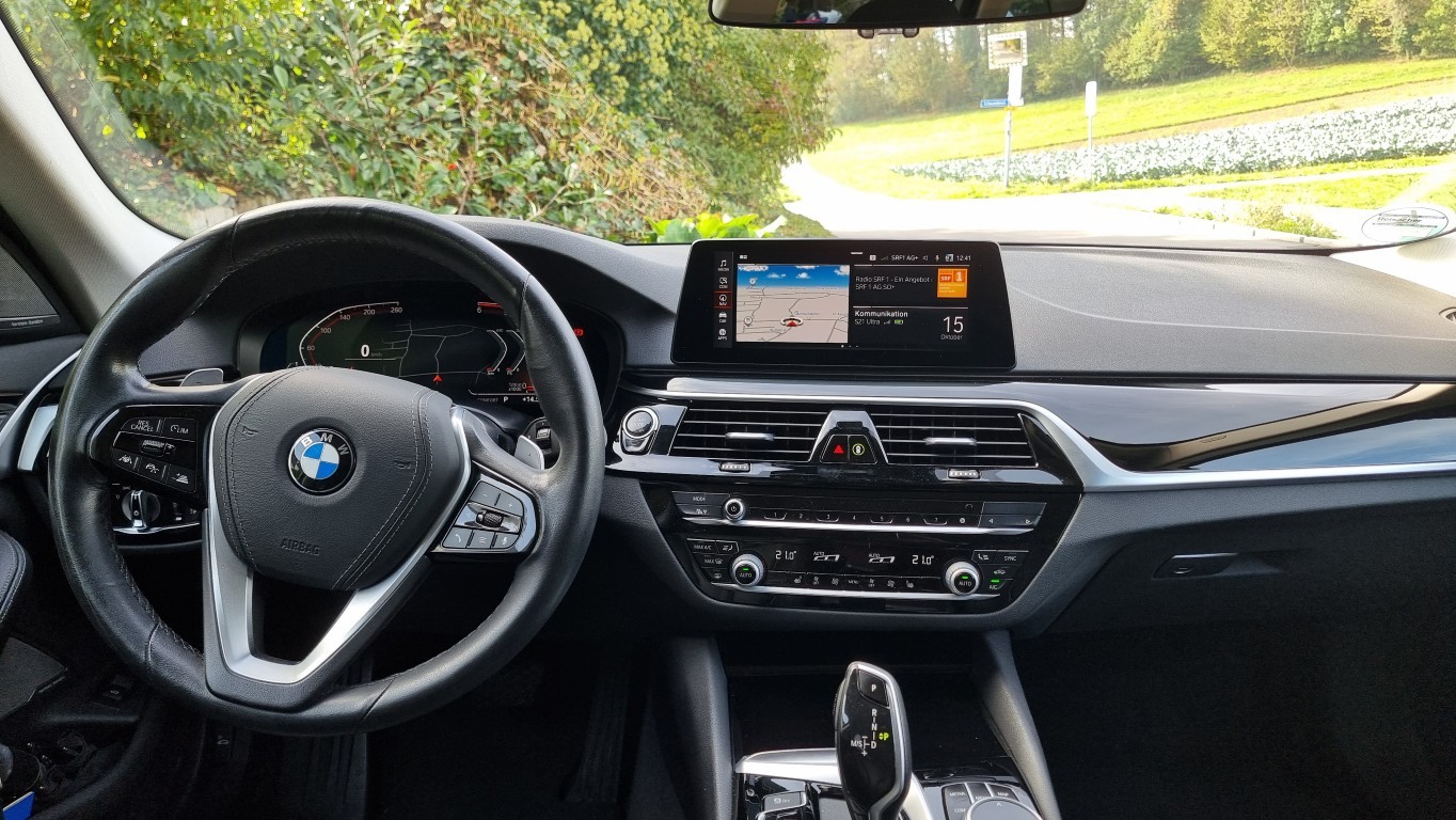 BMW 530d xDrive Sports Line, Digital Tacho, Standheizung, Aktivlenkung, Top gepflegt-image-4