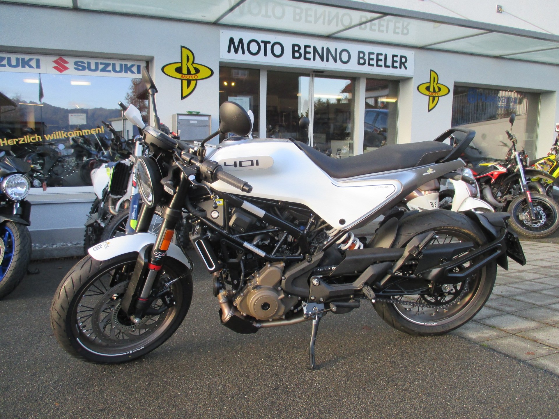 HUSQVARNA Vitpilen 401-image-0