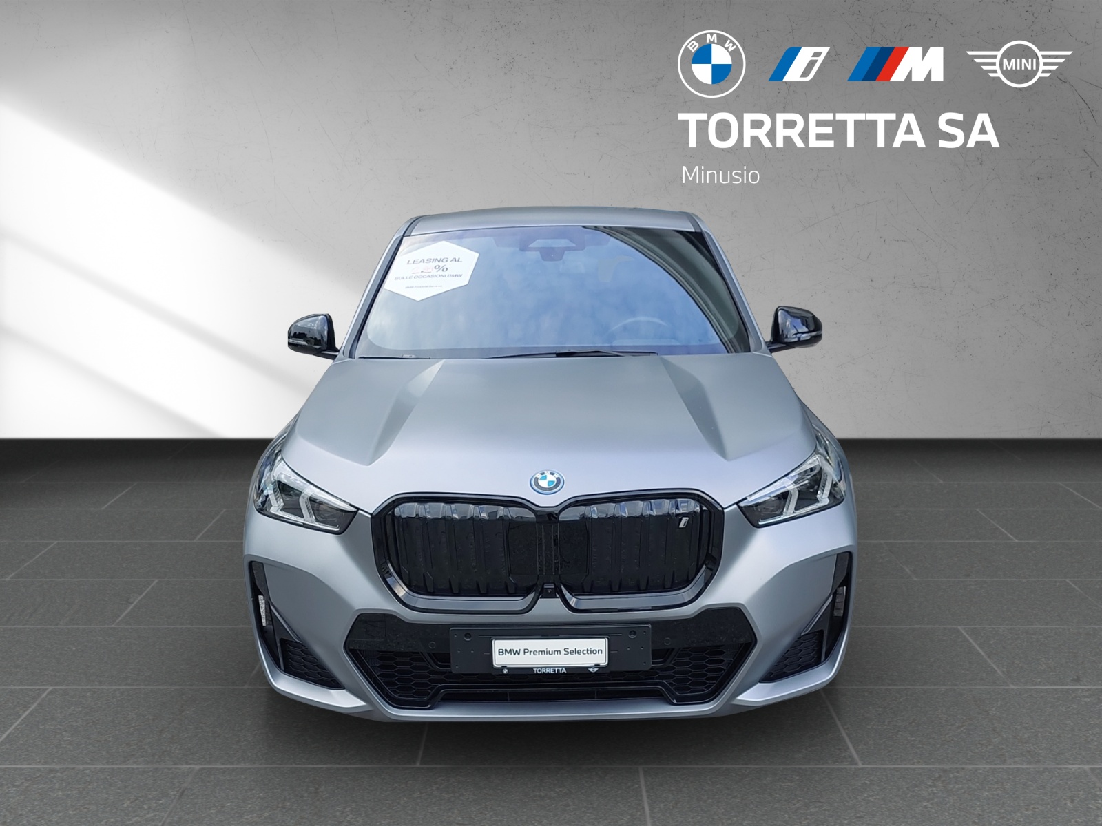 BMW iX1 xDrive 30 M Sport-image-8