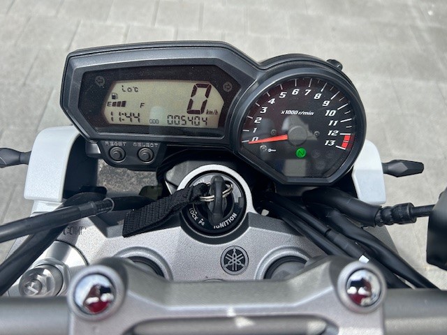 YAMAHA FZ1 N ABS-image-4