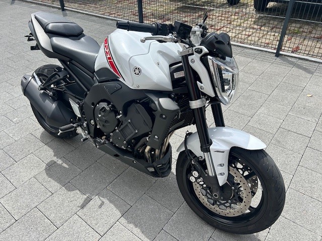 YAMAHA FZ1 N ABS-image-3