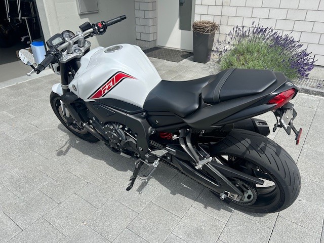 YAMAHA FZ1 N ABS-image-1