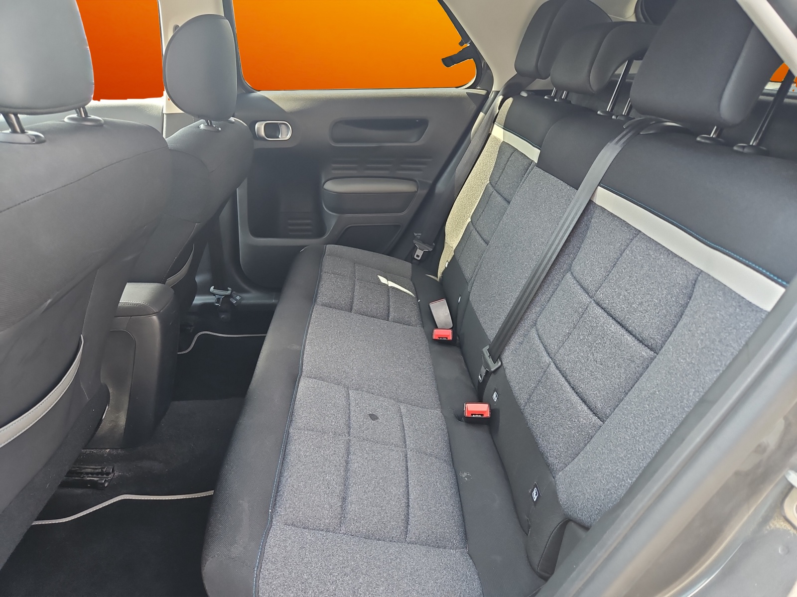 CITROEN C4 Cactus 1.2 Pure Tech Shine-image-11