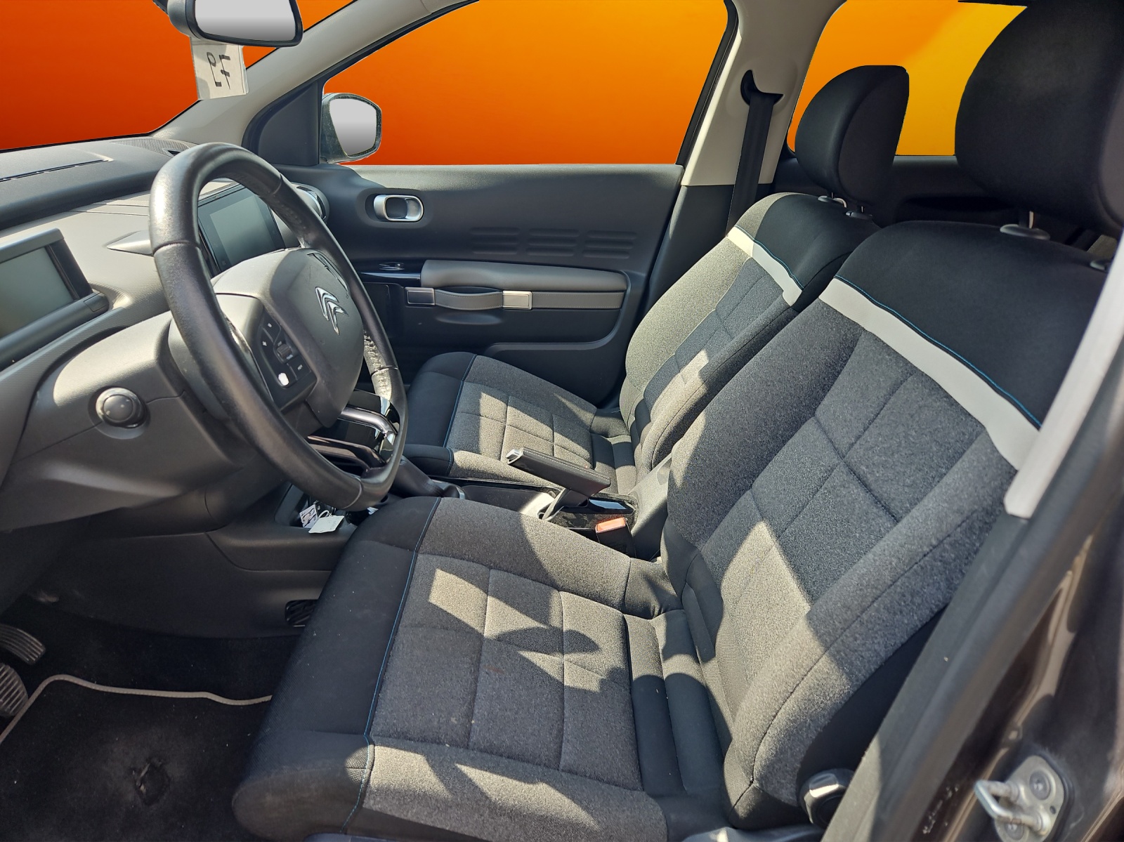 CITROEN C4 Cactus 1.2 Pure Tech Shine-image-9